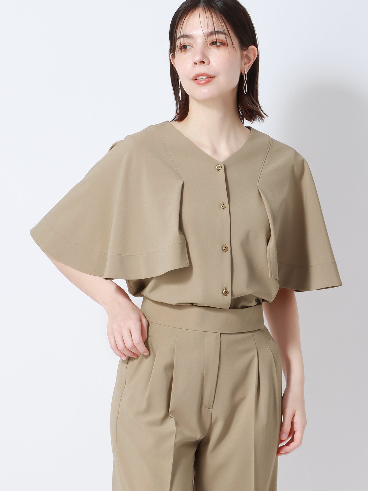 SUIT SQUARE フレアスリーブブラウス 半袖 ウォッシャブル ストレッチ 撥水 UVカット スーツ スクエア トップス シャツ・ブラウス ベージュ