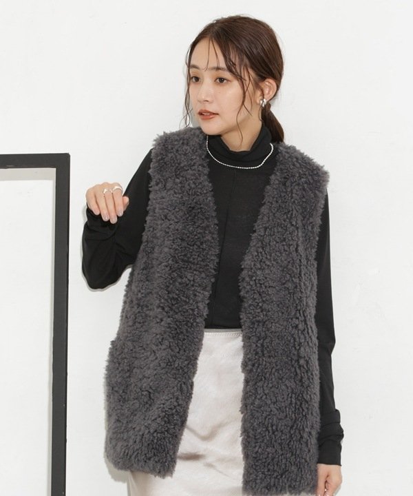 NANO universe カーリーフェイクファージレ ナノユニバース ジャケット・アウター その他のジャケット・アウター グレー ホワイト【送料無料】のサムネイル