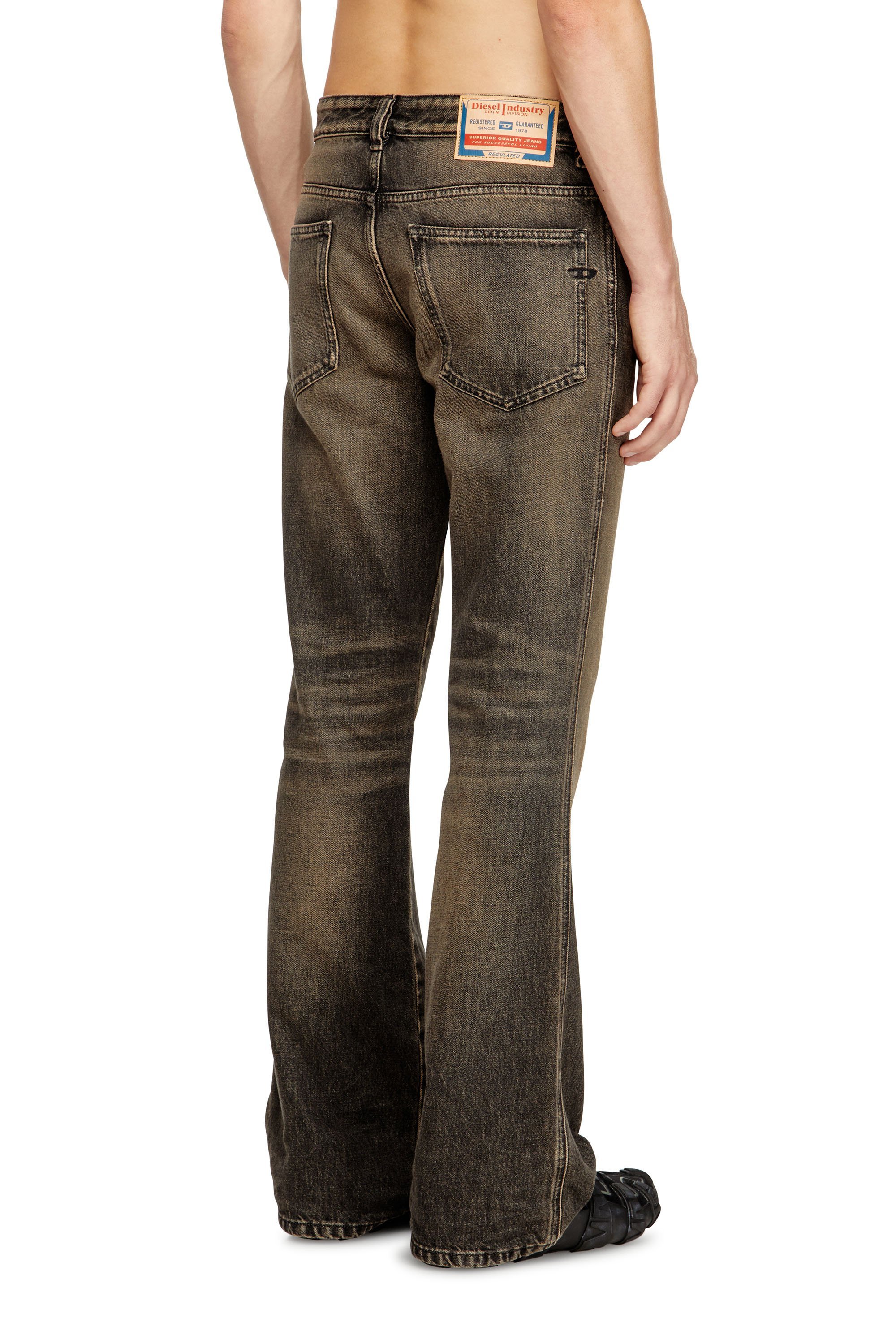 メンズ デニムパンツ BOOTCUT 1998 D-BUCK L.30 ディーゼル パンツ ジーンズ・デニムパンツ ブラック