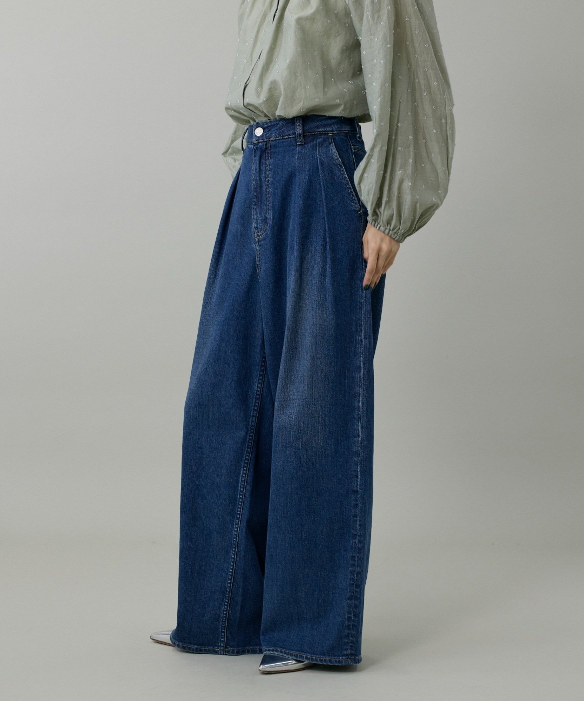 INED INED別注 ツータックワイドデニム Lemongrass《Healthy DENIM》 イネド パンツ ジーンズ・デニムパンツ ブルー