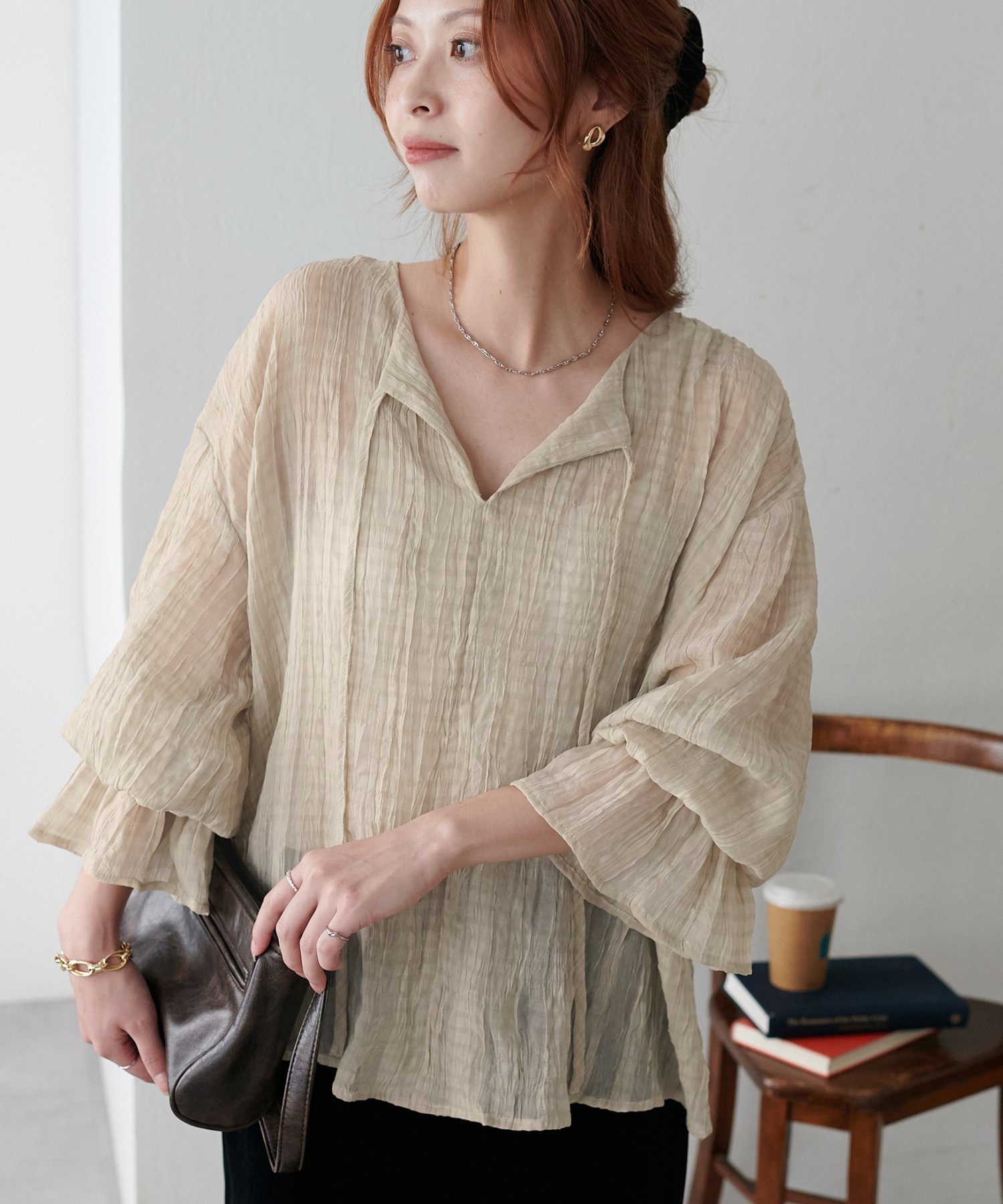 Discoat シアーチェックスキッパーブラウス《WEB限定カラーあり》 ディスコート トップス シャツ・ブラウス ブラック ベージュ ネイビー【送料無料】