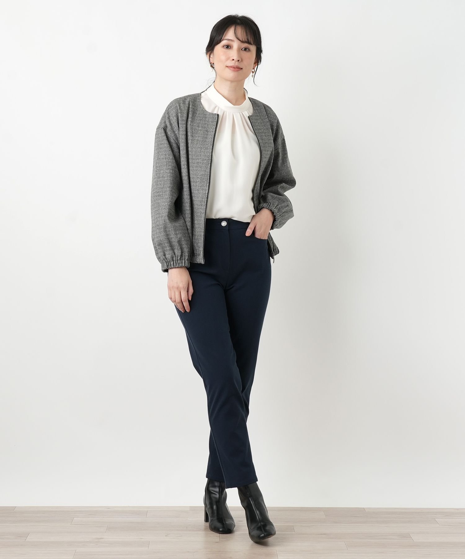 Leilian カジュアルパンツ レリアン パンツ その他のパンツ ネイビー