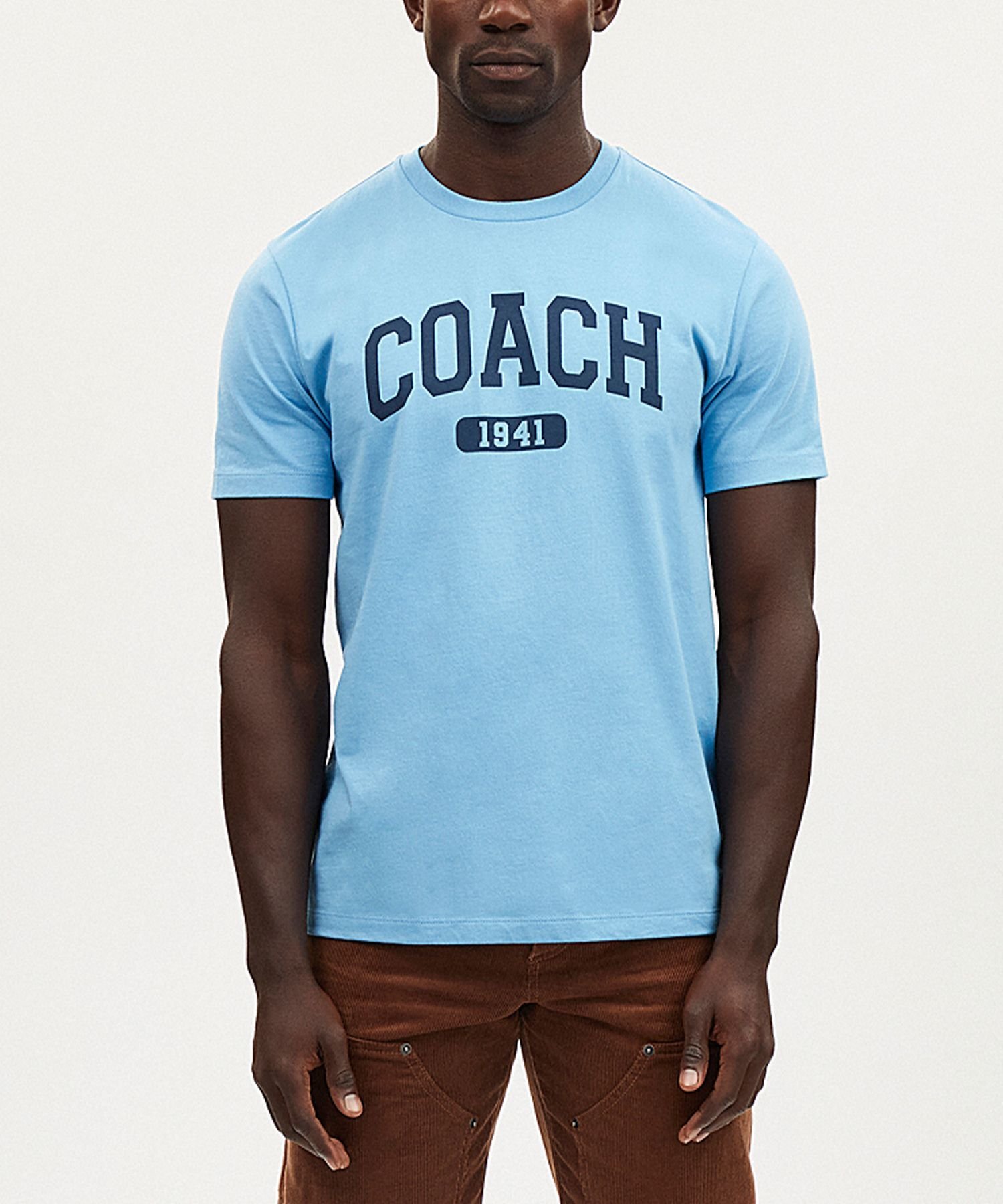 【SALE／62%OFF】COACH OUTLET ヴァーシティ Tシャツ コーチ　アウトレット トップス カットソー・Tシャツ ブルー【送料無料】