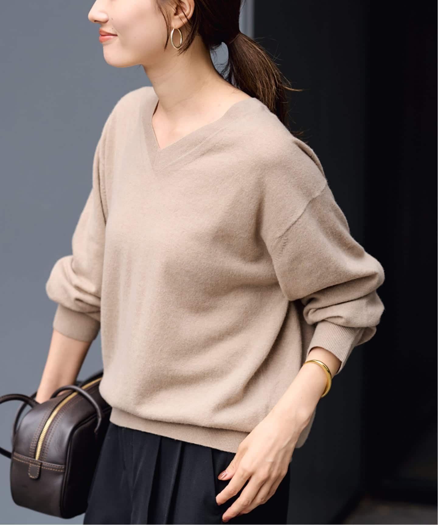 FRAMeWORK カシミヤブレンドウールVネックニット フレームワーク トップス ニット ピンク ベージュ ネ..