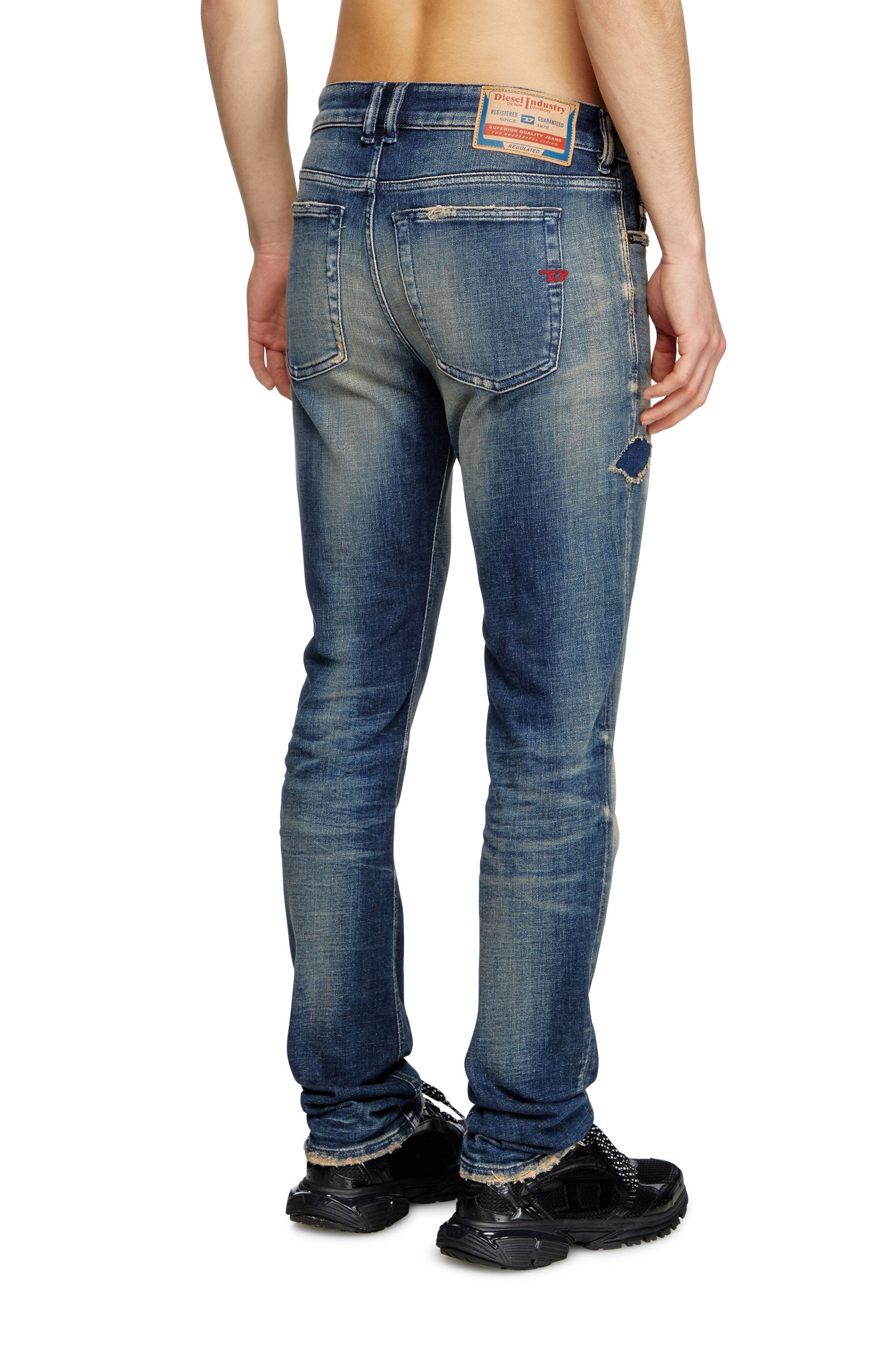 DIESEL メンズ デニムパンツ 1979 SLEENKER ディーゼル パンツ ジーンズ・デニムパンツ ブルー【送料無料】