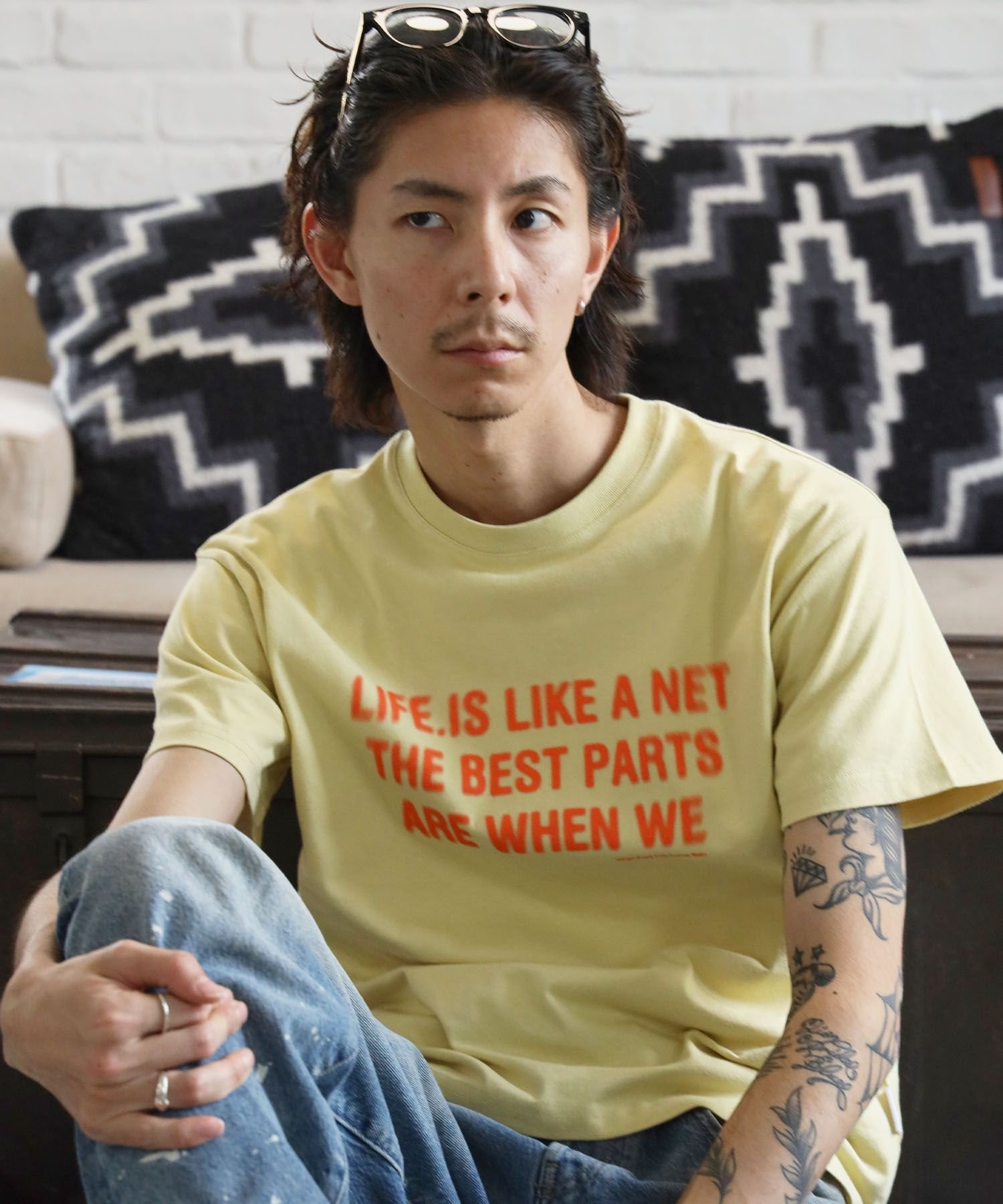 FFEIN 【FFEIN(フェイン)】ぼかしメッセージロゴショート丈Tシャツ / Tシャツ クルーネック 半袖 プリント ぼかし 【短丈】 ナバル トップス カットソー・Tシャツ レッド ホワイト ネイビー