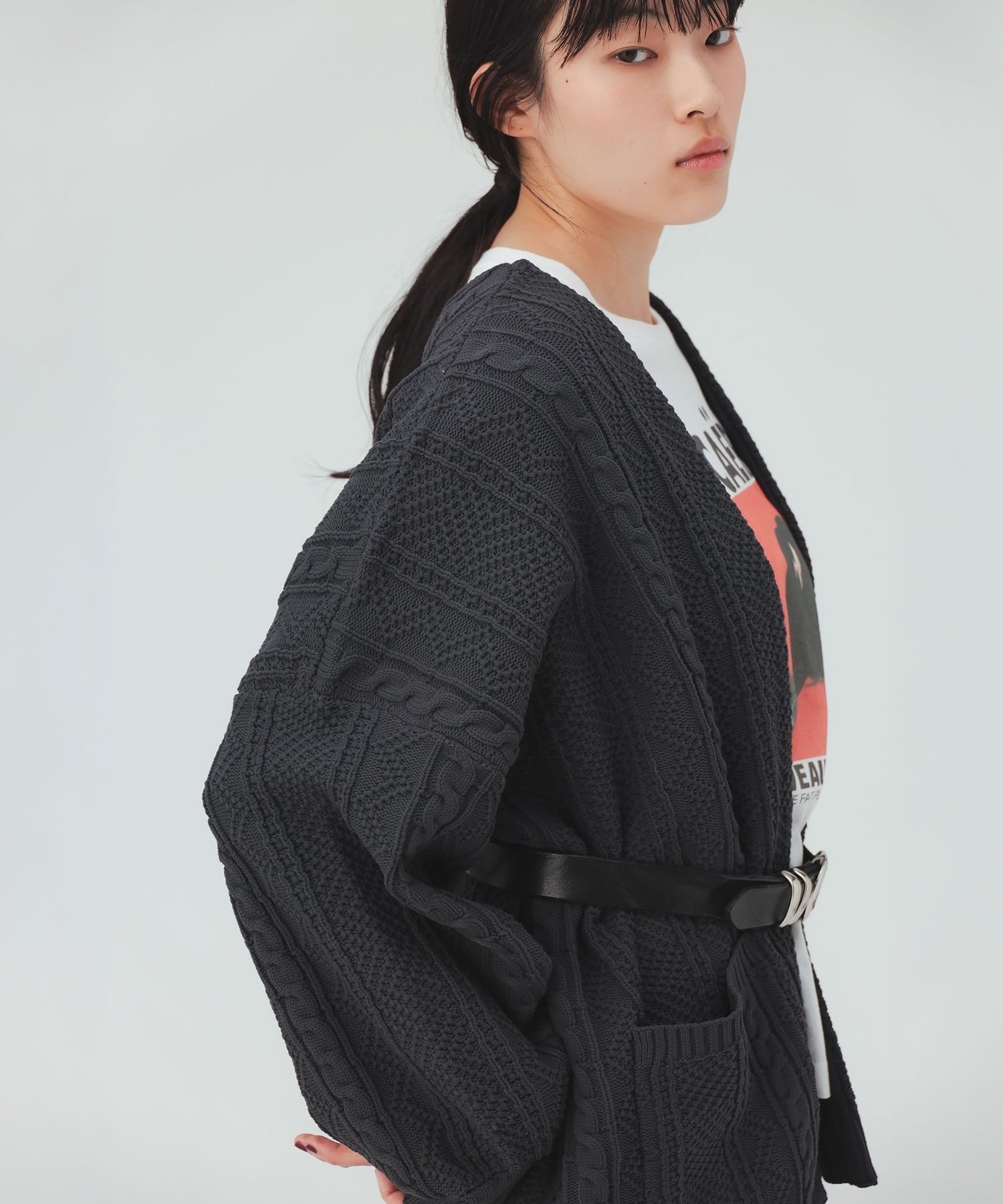 WOMEN ケーブル柄 着流し カーディガン 26AW 秋新作 ロングシーズン 着回し イージーケア 羽織り ビームス ハート トップス ニット ブラウン イエロー グレー ホワイト