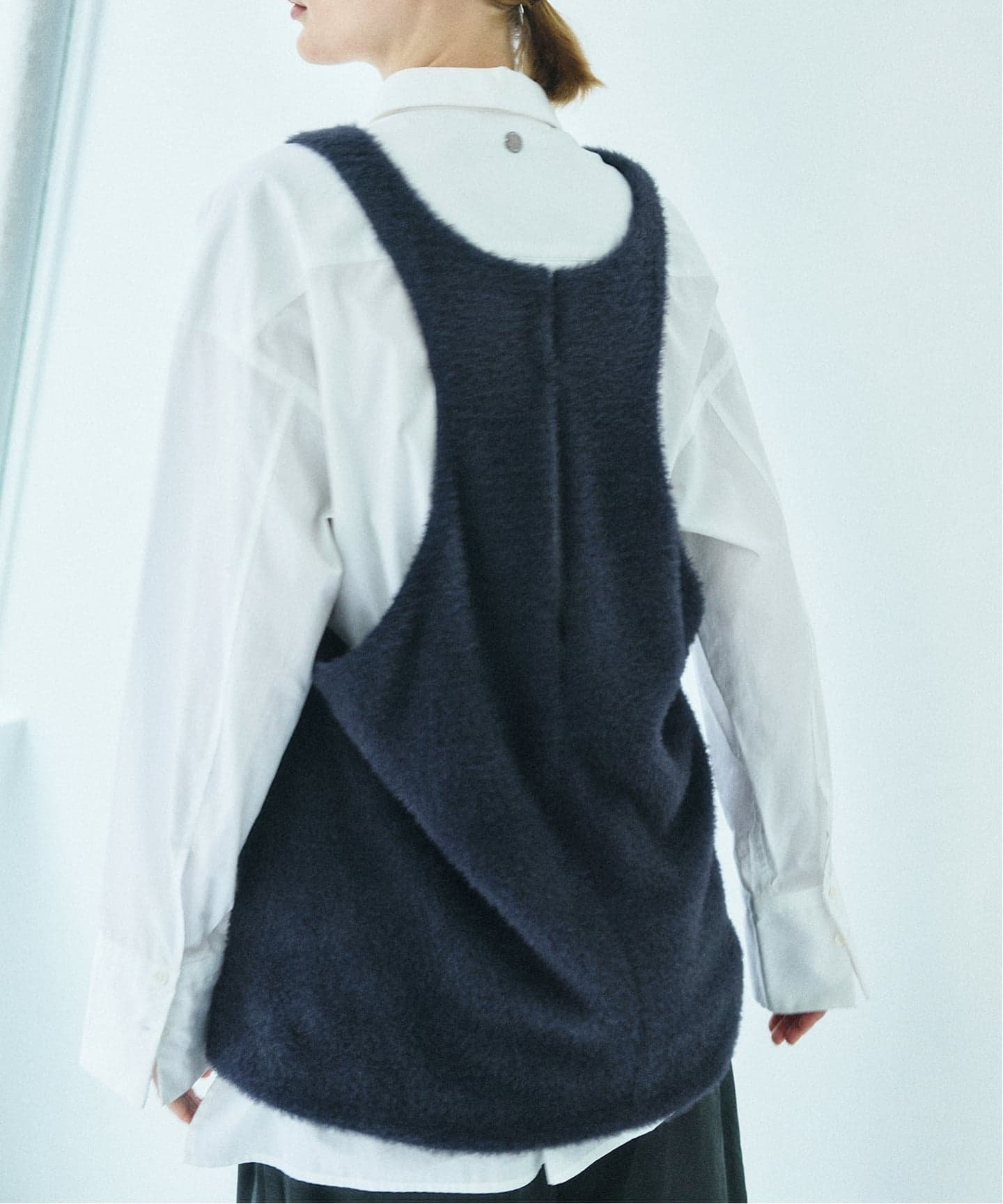 CALMER FUR TUNIC BLOUSE / ファーチュニックブラウス スピックアンドスパン トップス シャツ・ブラウス ネイビー グレー