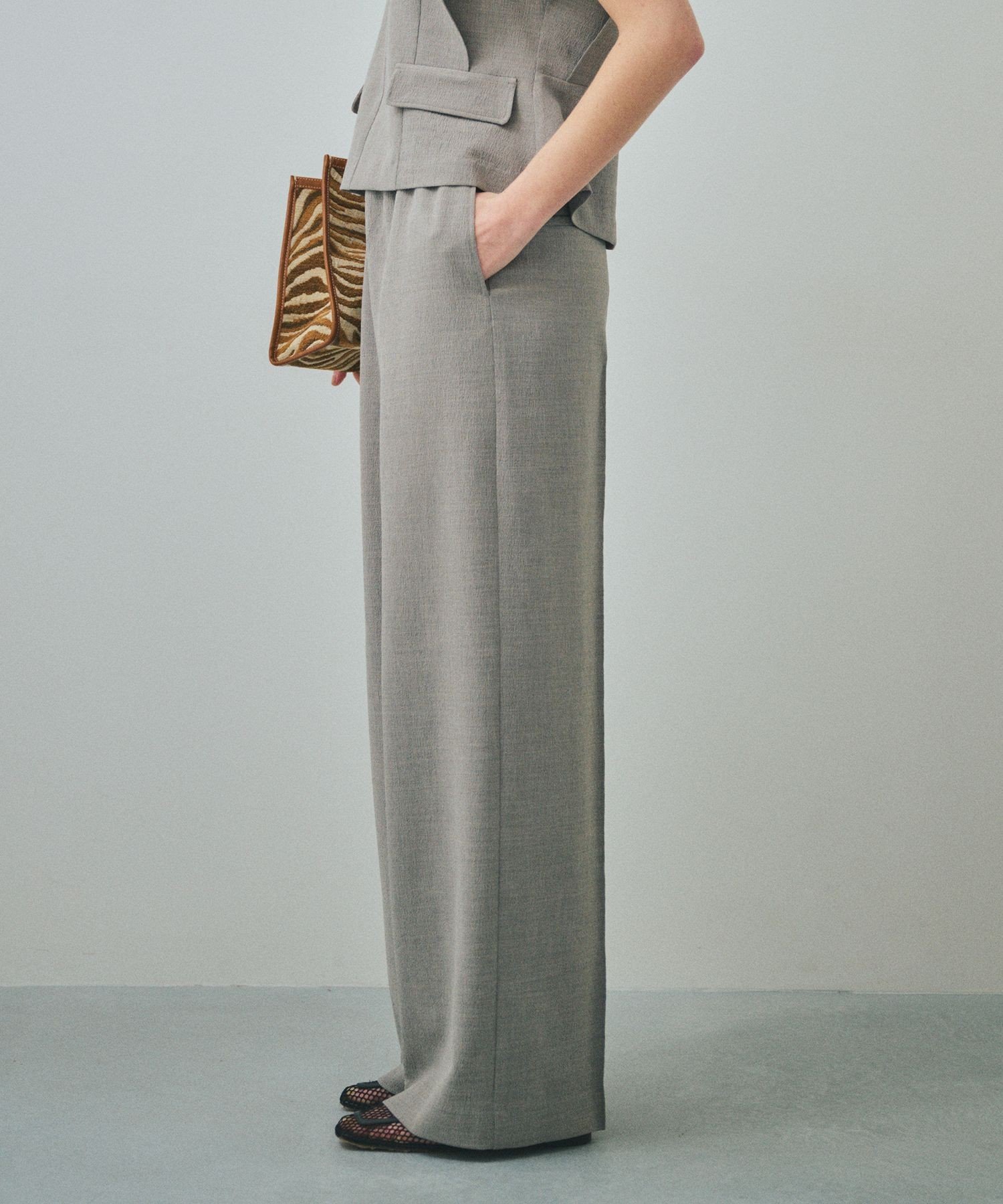 REALM 【一部店舗限定】【REALM(レルム)】GATHERED WAIST TUCK PANTS｜セットアップパンツ ロペ パンツ その他のパンツ ブラック グレー