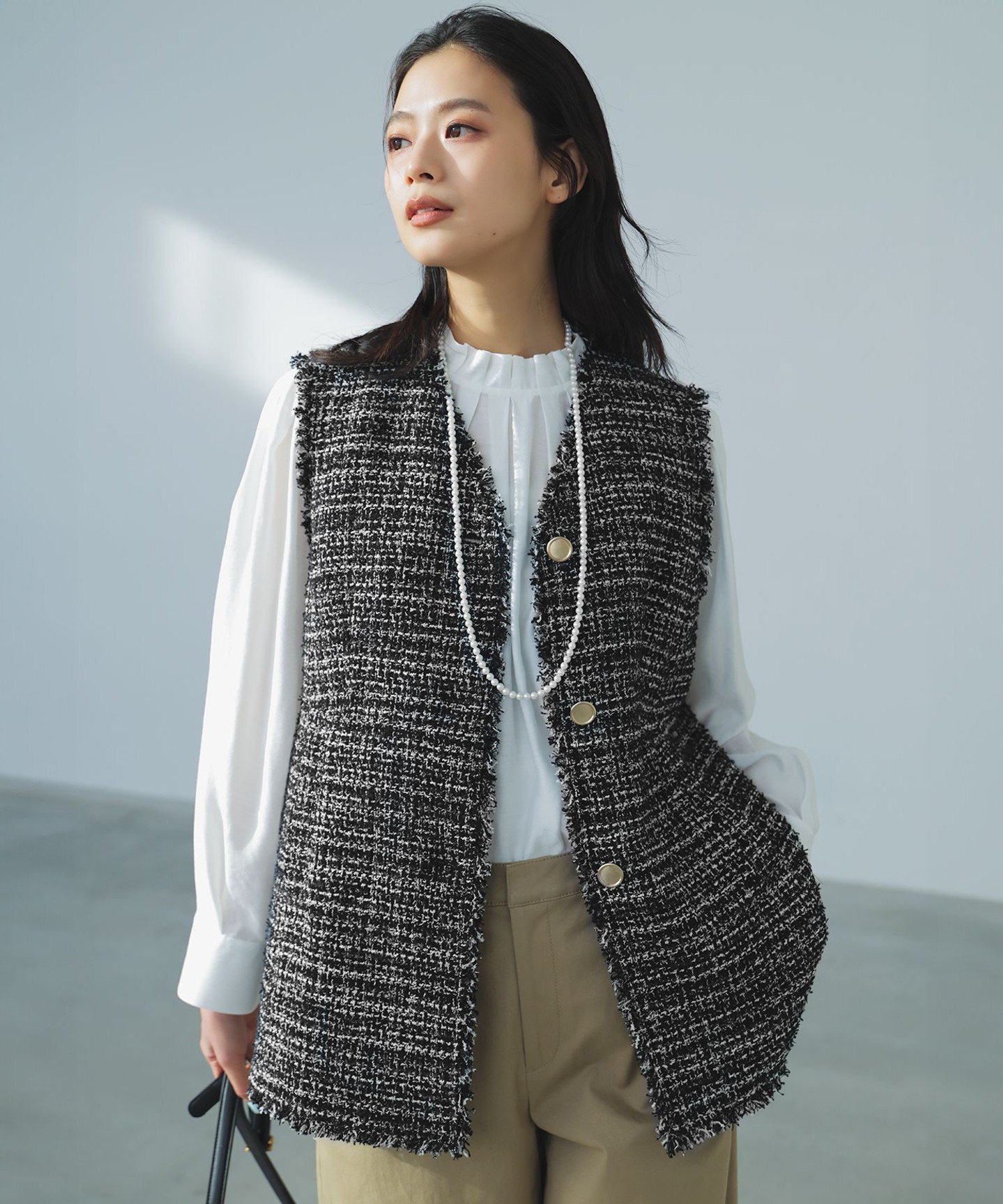 23区 L 【VERY掲載】GIOLICAツイード フォルム ジレ ニジュウサンク ジャケット・アウター その他のジャケット・アウター