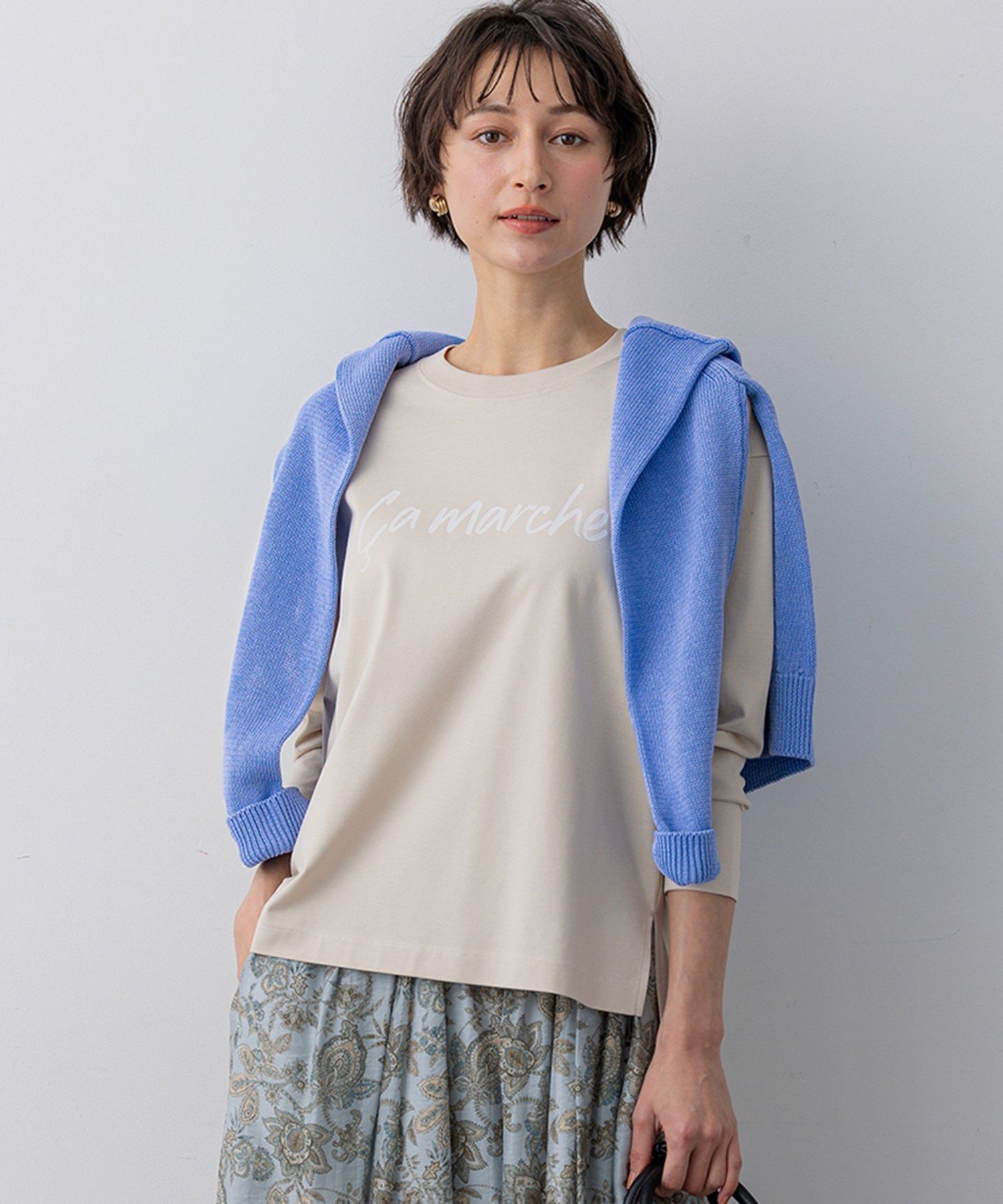 23区 L Ca marche ロゴ ロングTシャツ ニジュウサンク トップス カットソー・Tシャツ ベージュ ホワイト