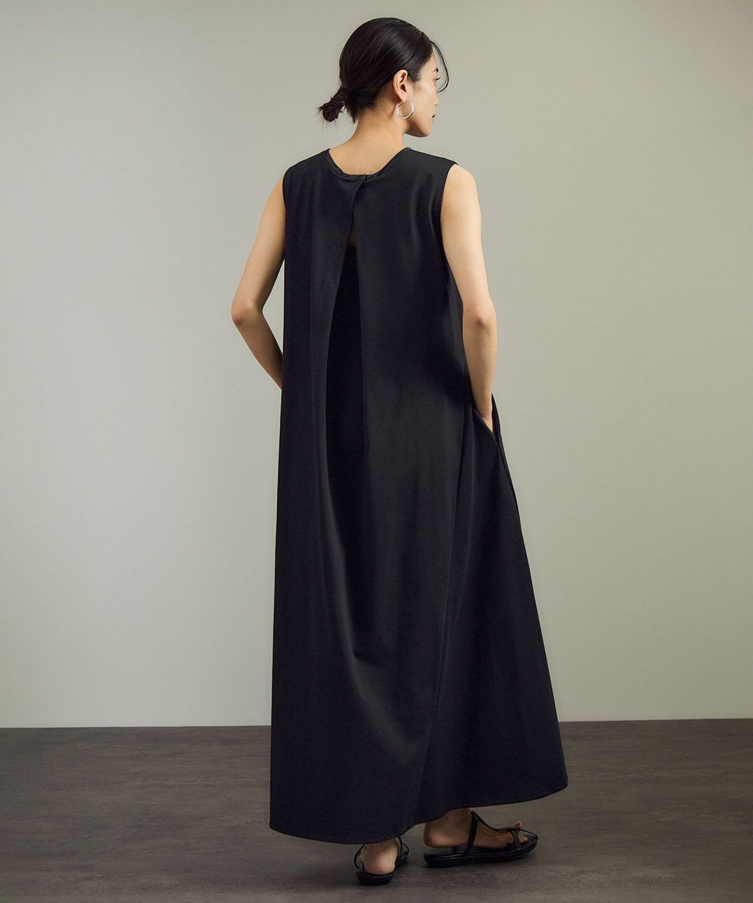 SALON adam et rope' 【WEB限定】サイドフレアリラクシーワンピース[接触冷感・UVカット] サロン アダム エ ロペ ワンピース・ドレス ワンピース ブラウン ブラック グレー【送料無料】 2