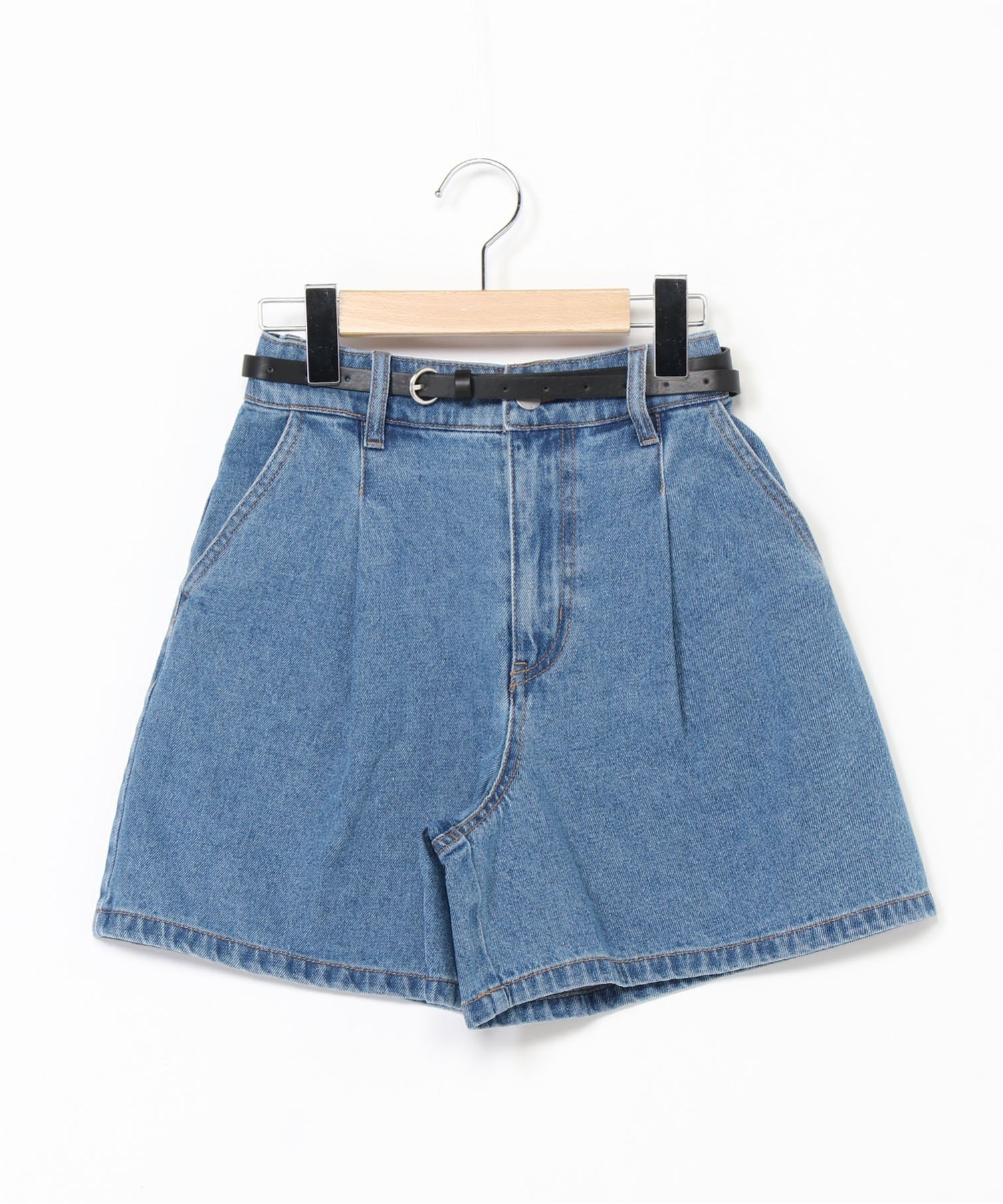 Lovetoxic ベルト付タックショートパンツ ナルミヤオンライン パンツ ジーンズ・デニムパンツ ブルー ホワイト グレーのサムネイル