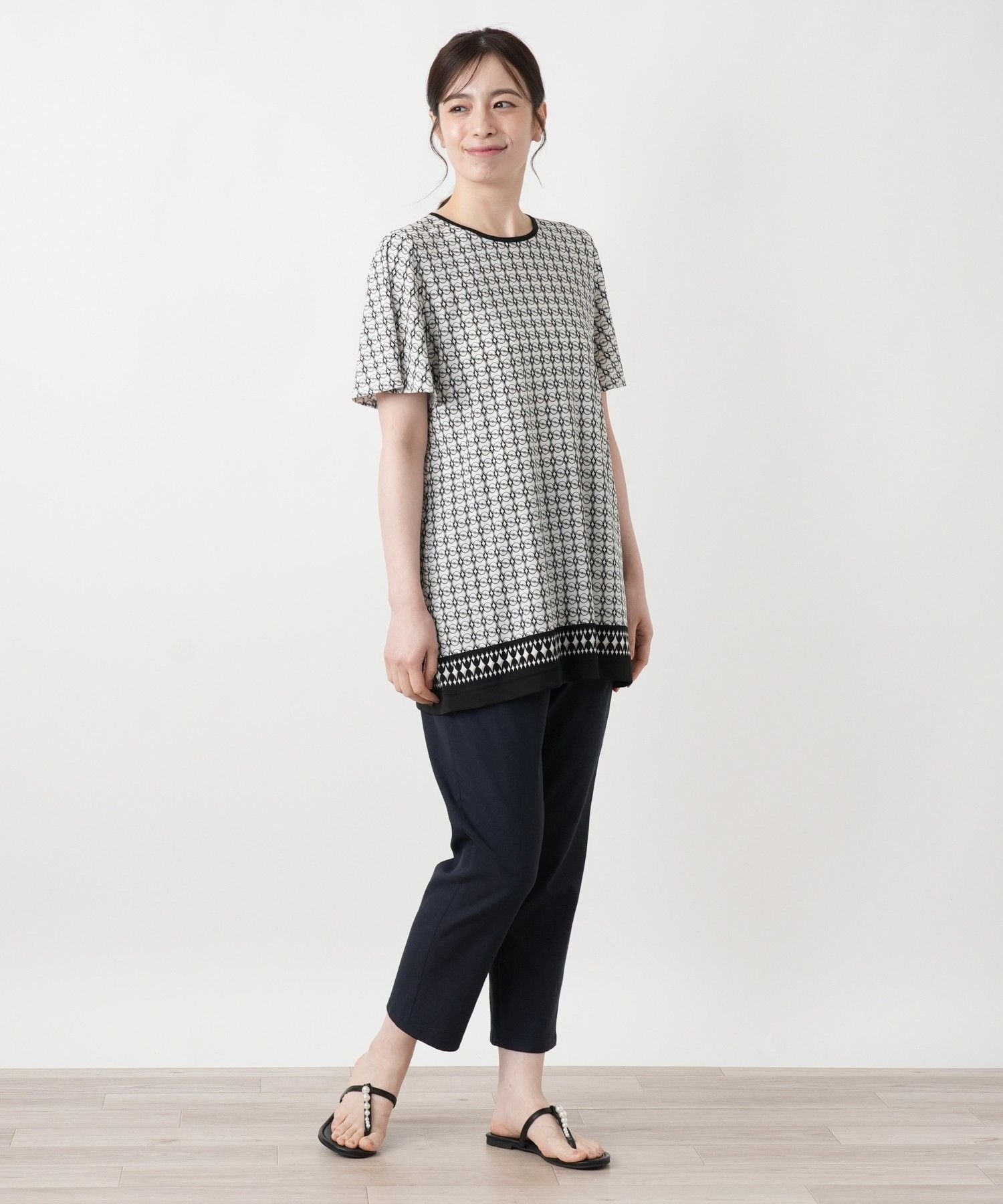 Leilian 幾何学柄フレアスリーブブラウス【Leilian WHITE LABEL】 レリアン トップス シャツ・ブラウス ネイビー ブラック