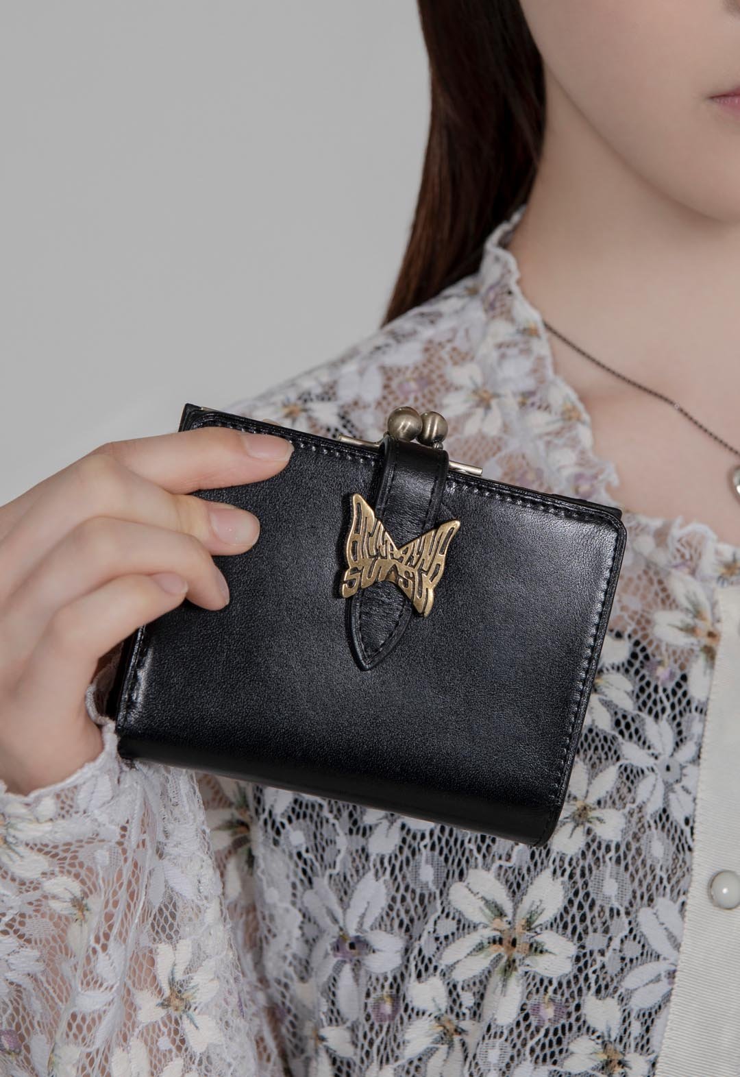 ANNA SUI 【再入荷】ANNASUI/アナスイ バタフライロゴ 口金二つ折り財布 アナ スイ 財布・ポーチ・ケース 財布 ブラック【送料無料】