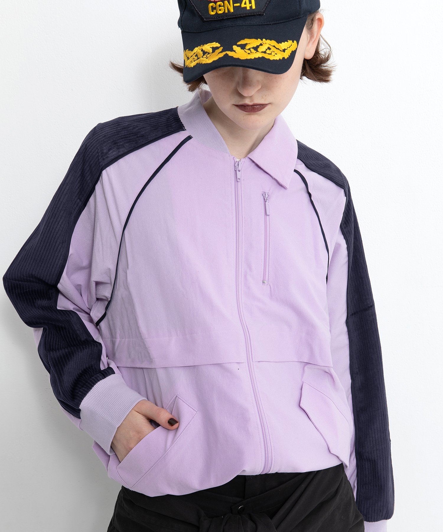 AULA AILA SLEEVE LINE LIGHT BLOUSON アウラアイラ ジャケット・アウター ブルゾン・ジャンパー グリーン ピンク ブラック【送料無料】のサムネイル