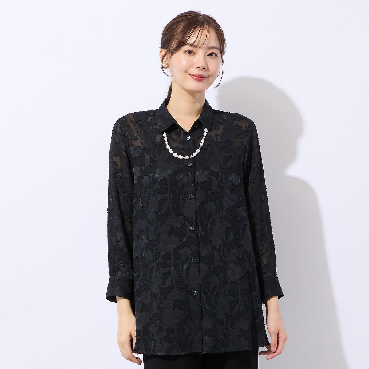 Liliane Burty Eclat 【洗える】シフォンジョーゼットカットジャカードブラウス リリアンビューティ エクラ トップス シャツ・ブラウス ホワイト ブラック