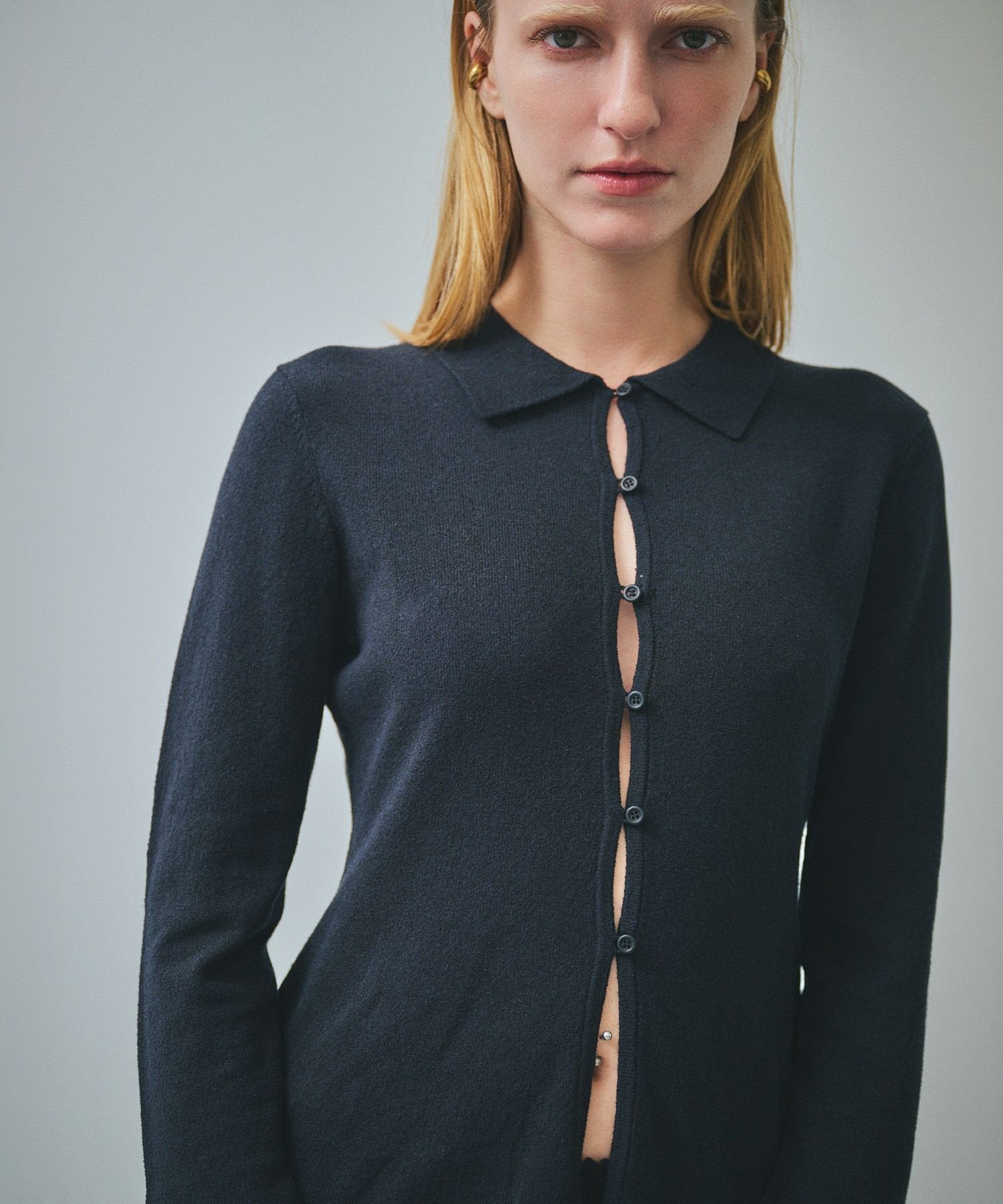 【SALE／50%OFF】REALM 【一部店舗限定】【REALM(レルム)】FLARE SLEEVE KNIT｜襟付きニットカーディガン ロペ トップス カーディガン ブラック グレー ホワイト【送料無料】