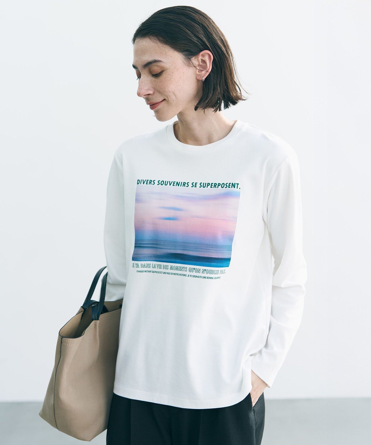 UNFILO コットンスムース グラフィックT アンフィーロ トップス カットソー・Tシャツ ピンク ホワイト グレー
