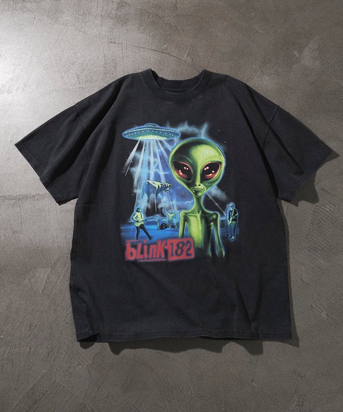 【EXCLUSIVE】BLINK182 alien print Tee / ブリンク182 エイリアングラフィックプリント クルーネック Tシャツ フリークスストア トップス カットソー・Tシャツ ブラック