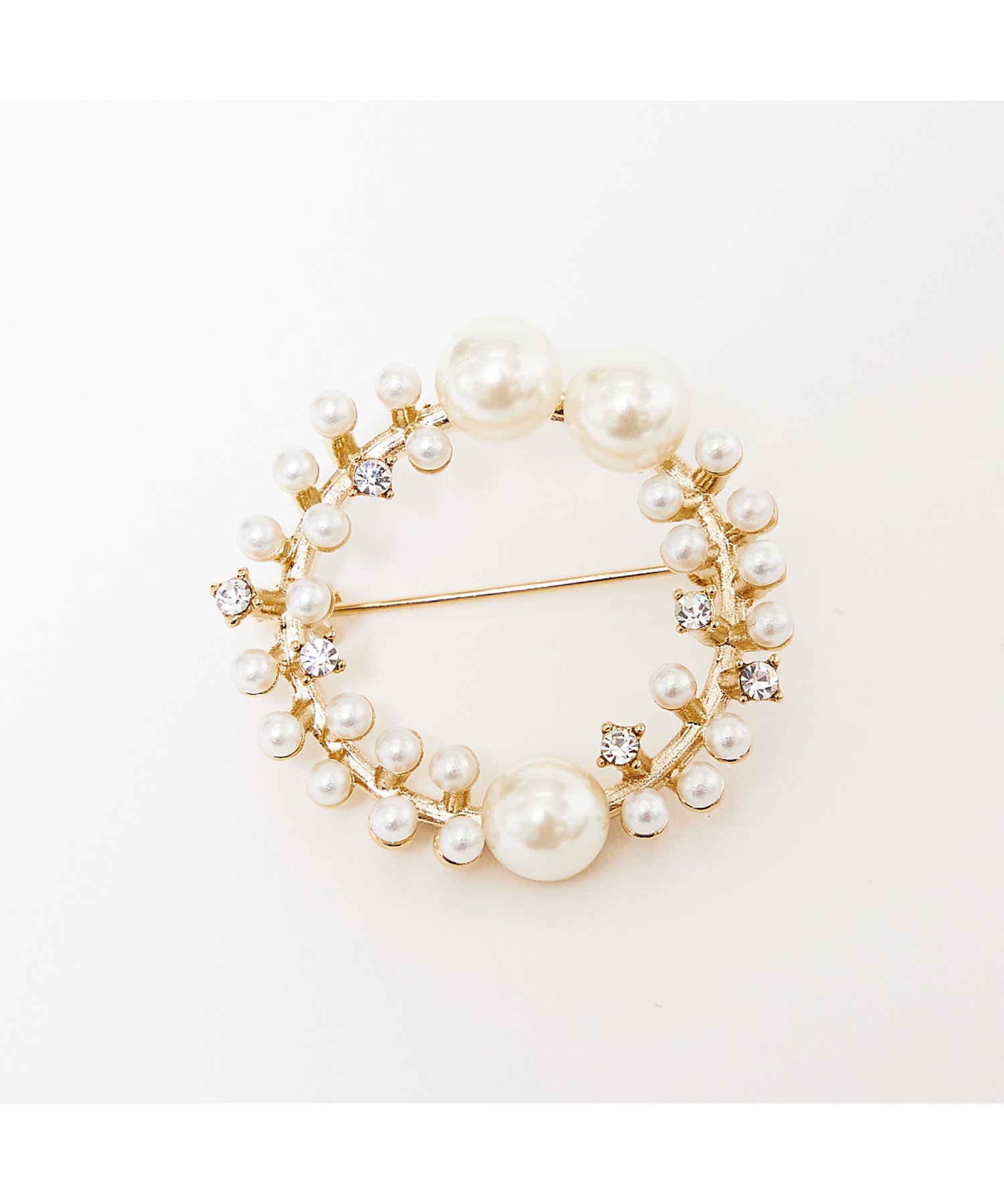 abahouse mavie サークルビジューパールブローチ アバハウス マヴィ アクセサリー・腕時計 その他のアクセサリー・腕時計 ゴールド【送料無料】