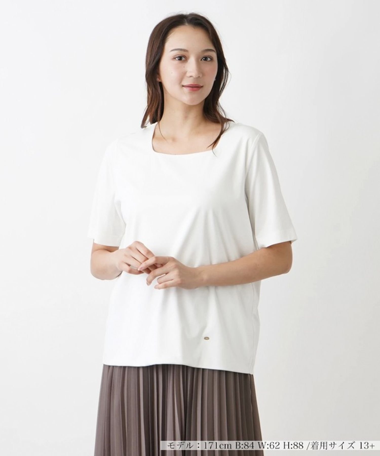 Leilian PLUS HOUSE スクエアネックTシャツ レリアン プラスハウス トップス カットソー・Tシャツ ホワイト ブラック