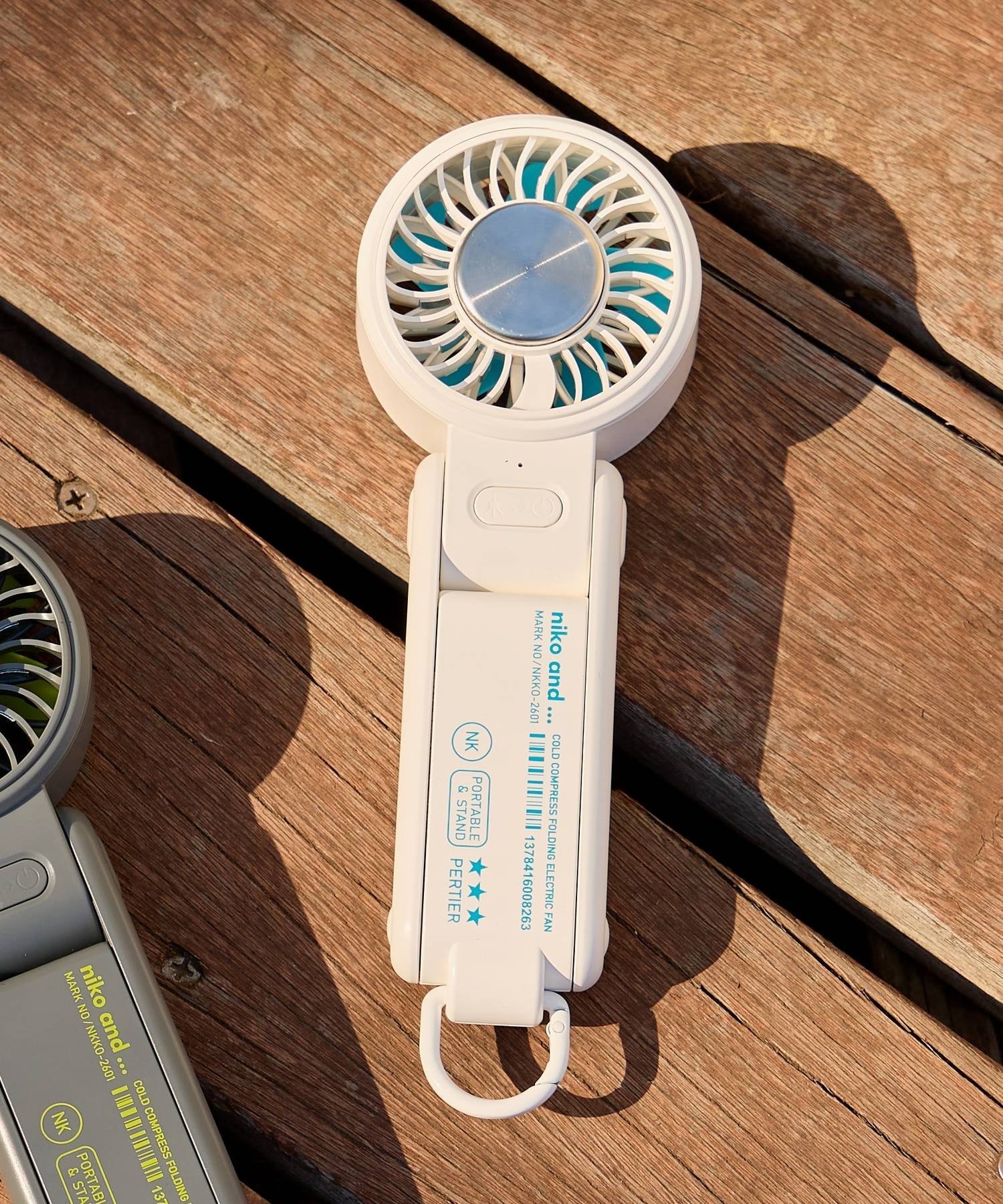 niko and ... Nico Logo Stand Peltier Fan (Sports & Outdoor Goods, Outdoor, Leisure & Camping Equipment) White, Black