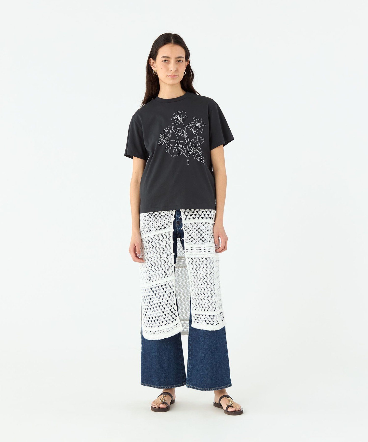 MACPHEE ボタニカルエンブロイダリー ハーフスリーブTシャツ トゥモローランド トップス カットソー・Tシャツ ブラック ホワイト