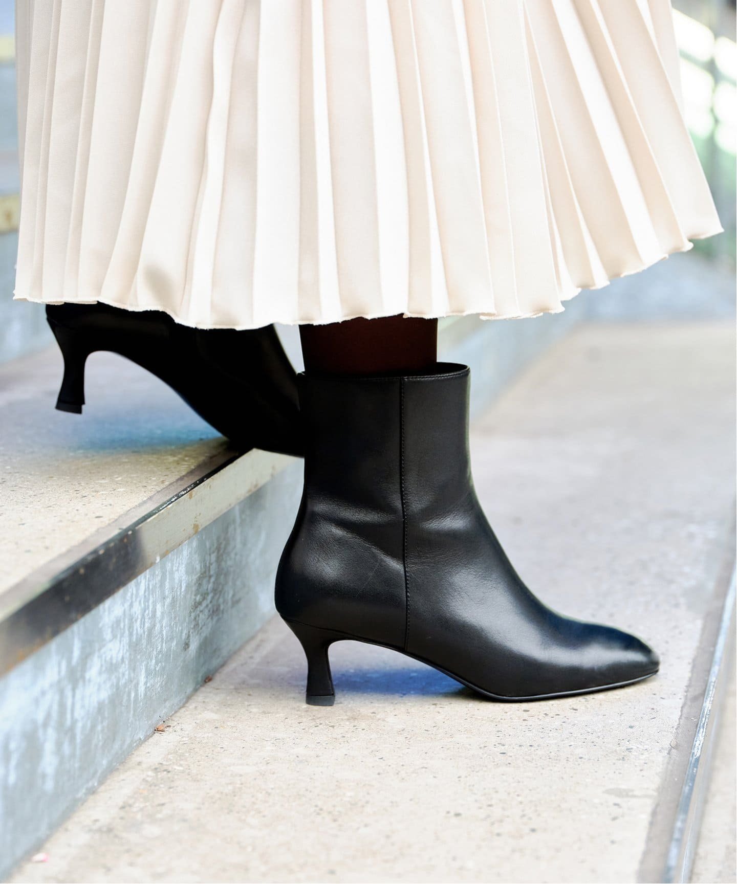 【SALE／30%OFF】IENA IENA ショートブーツ イエナ シューズ・靴 ブーツ ブラック【送料無料】のサムネイル