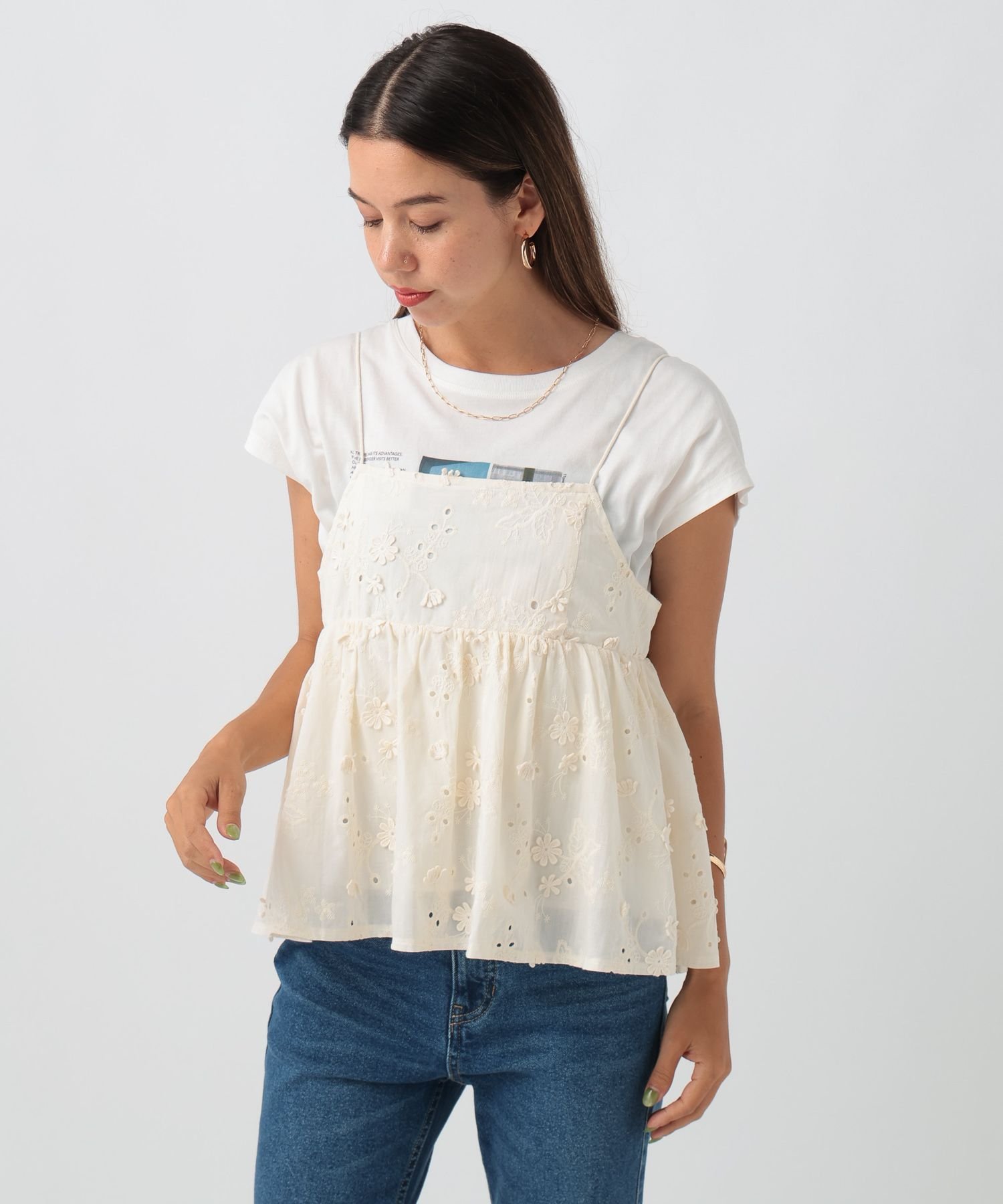 【SALE／54%OFF】BAYFLOW 刺繍キャミビスチェ ベイフロー トップス ベスト・ジレ ホワイト イエロー ブ..