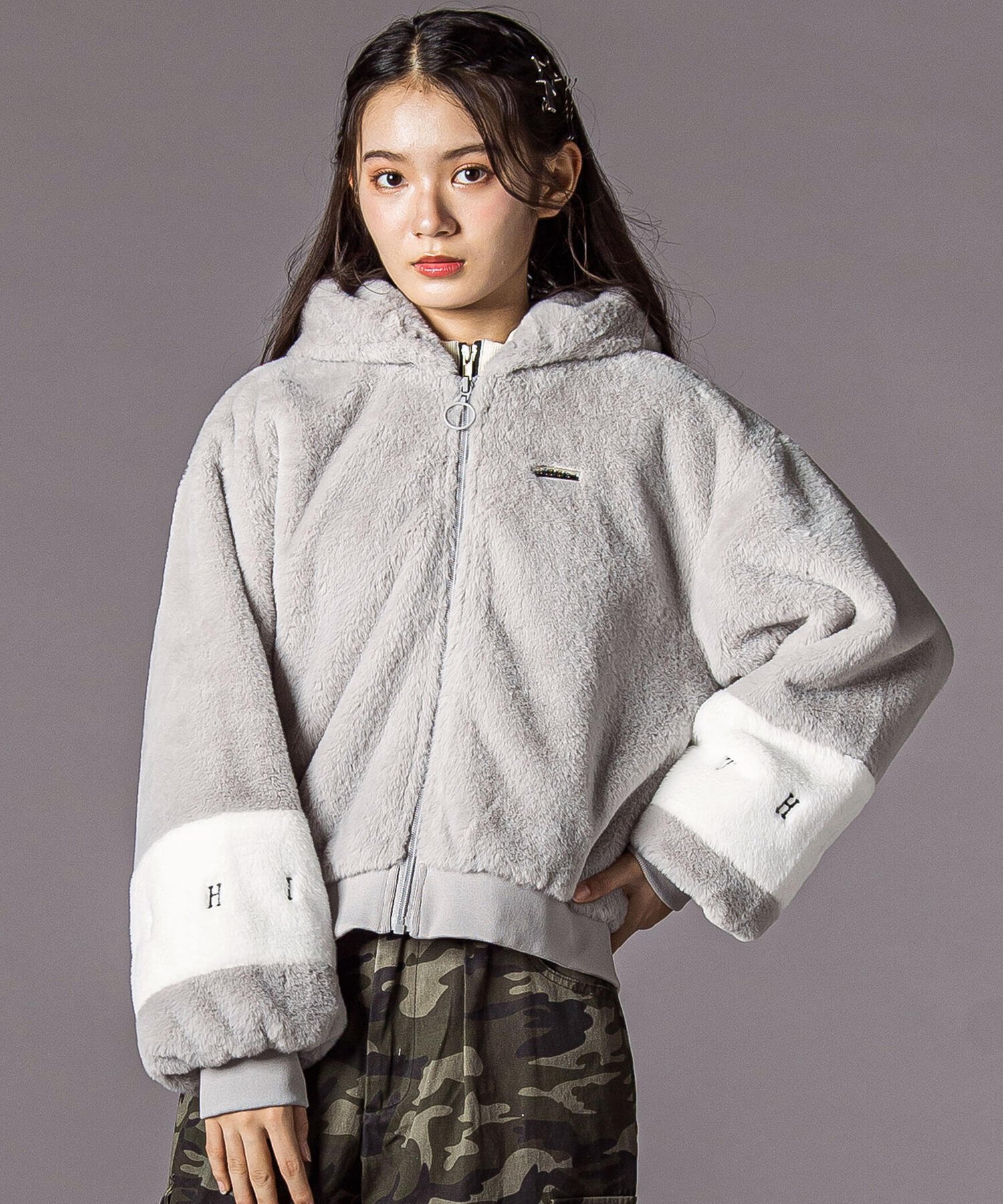 ZIDDY ショート丈ファーブルゾン(130~160cm) ベベ オンライン ストア ジャケット・アウター ブルゾン・ジャンパー ブラック グレー【送料無料】