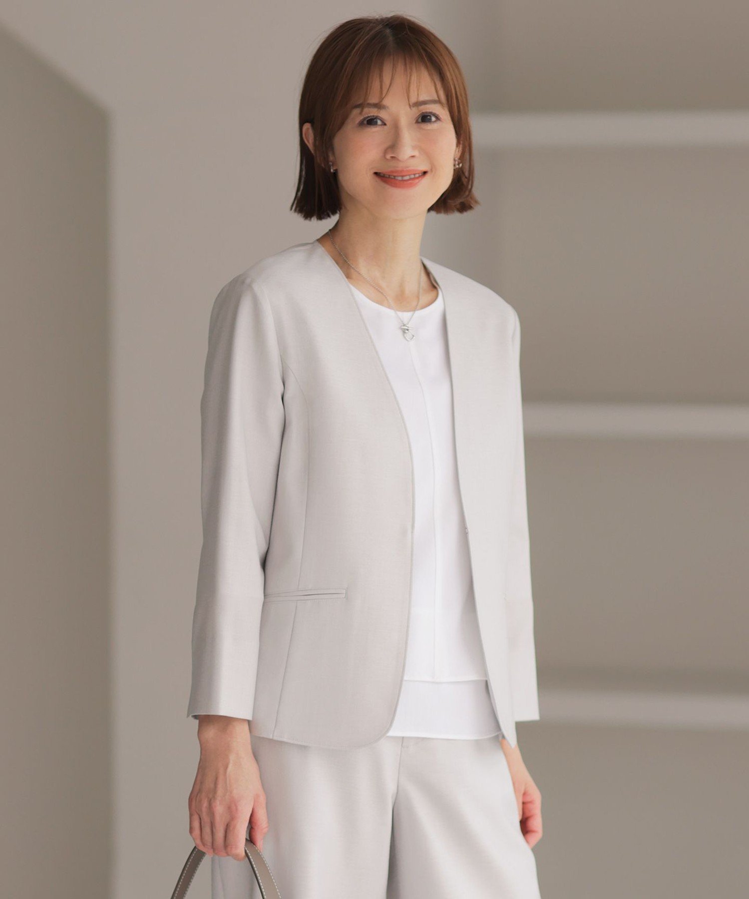 J.PRESS 【セットアップ対応・洗える・UVケア・吸水速乾】OXIJEWELストレッチ ノーカラー ジャケット ジェイプレス ジャケット・アウター ノーカラージャケット グレー ネイビー ベージュ