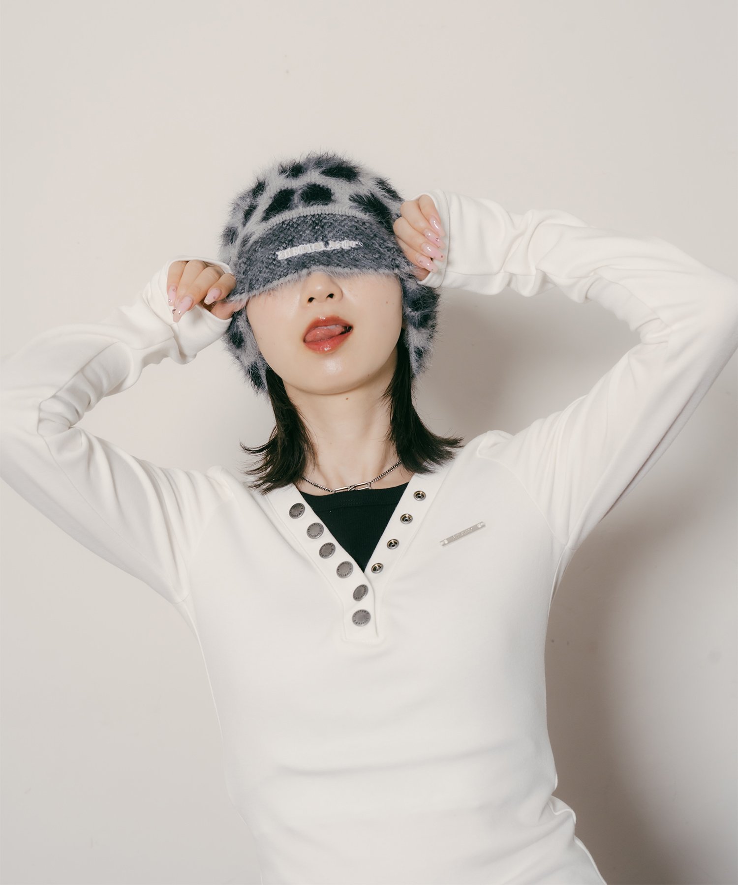Subciety WOMENS Button V-NECK tee【WOMEN】 サブサエティ トップス カットソー・Tシャツ ブラック ホワイト