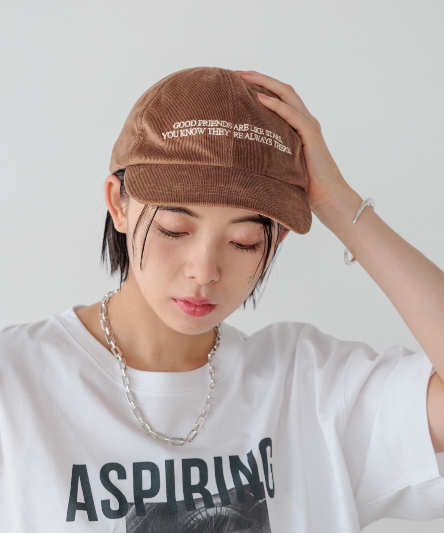 BAYFLOW コーデュロイ刺繍キャップ ベイフロー 帽子 キャップ ブラウン ワインレッド ベージュのサムネイル