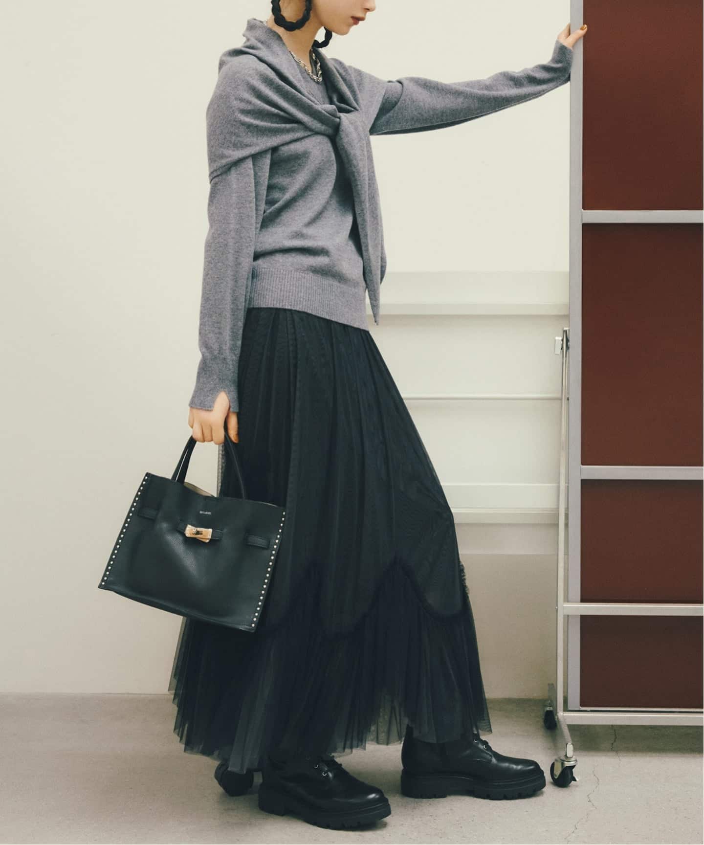 La Totalite 《予約》【洗える】ランダムヘム2WAYチュールスカート ラ トータリテ スカート ロング・マキシスカート ベージュ ブラック【送料無料】のサムネイル