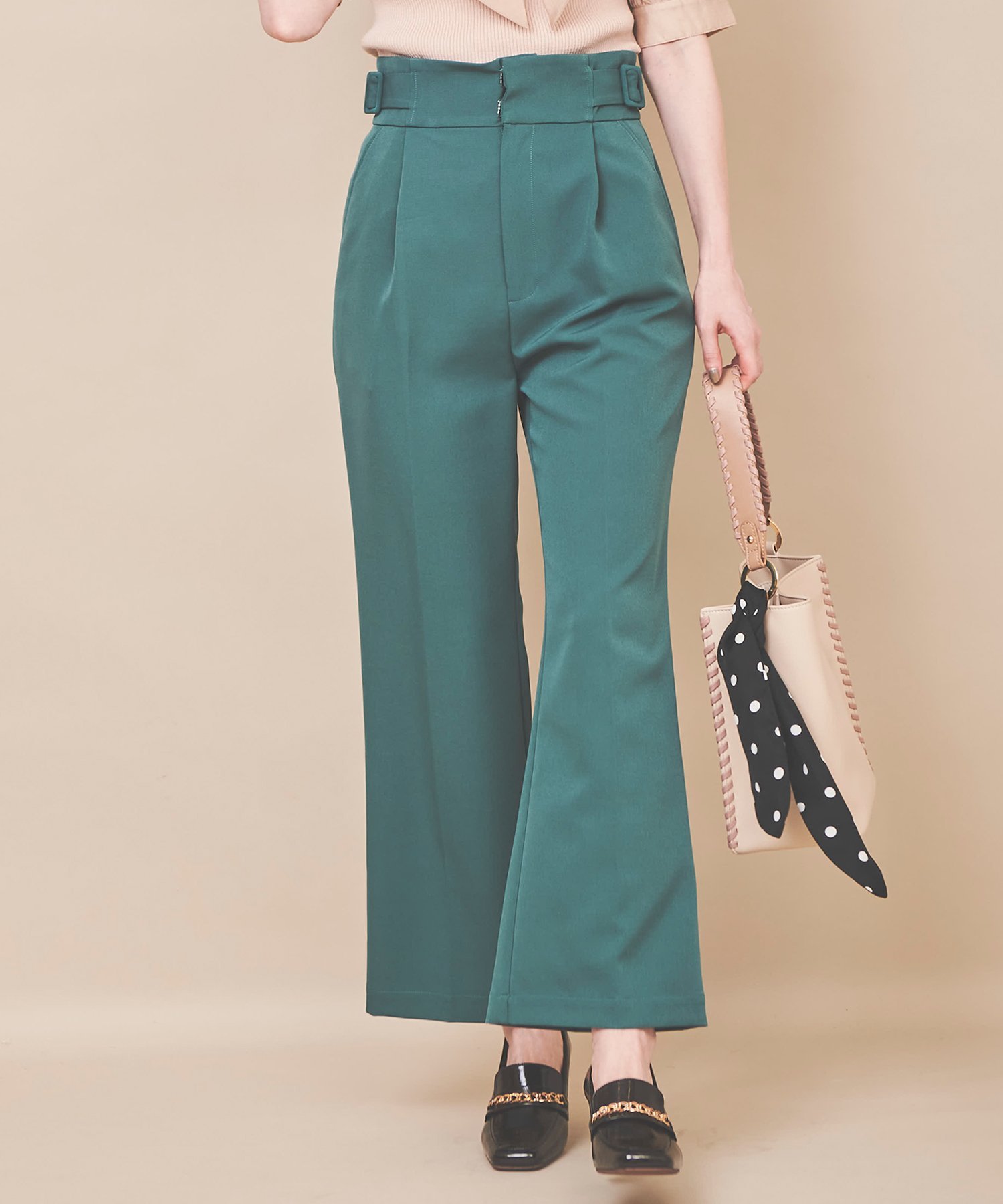 【SALE／50%OFF】31 Sons de mode サスペンダー付きフレアパンツ トランテアン ソン ドゥ モード パンツ その他のパンツ グリーン ブラック【送料無料】のサムネイル