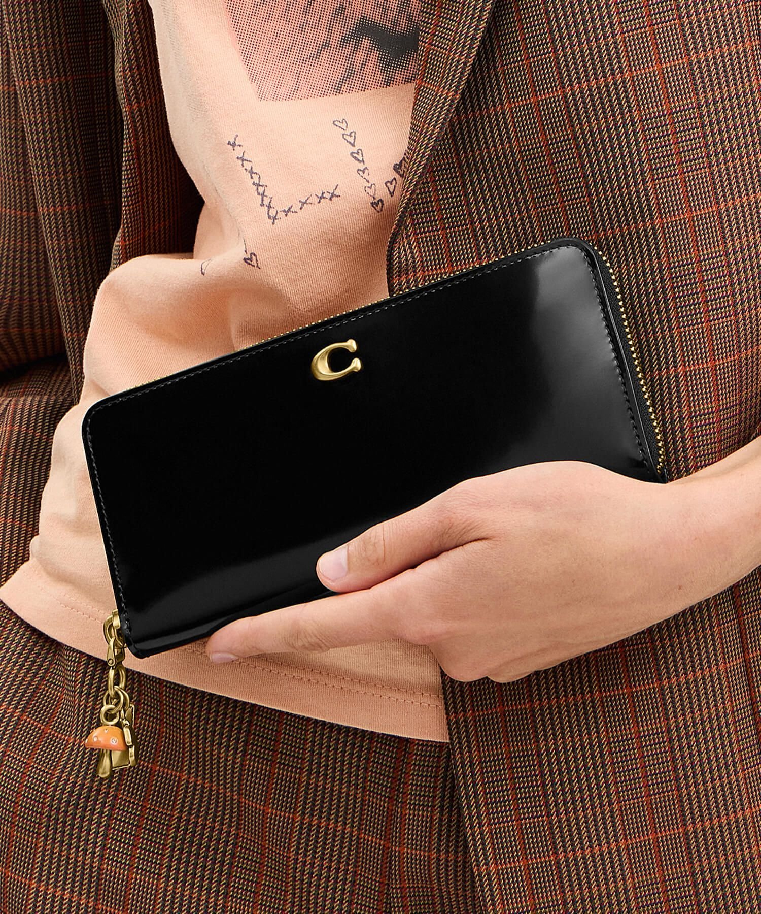 COACH 【公式】エッセンシャル スリム アコーディオン ジップ ウォレット・チャーム コーチ 財布・ポーチ・ケース 財布 ブラック【送料無料】のサムネイル