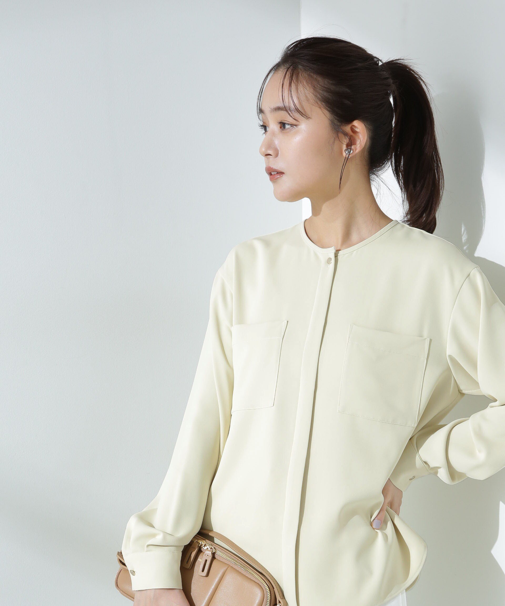 【SALE／40%OFF】NANO universe Wポケットブラウス ナノユニバース トップス シャツ・ブラウス イエロー ホワイト ネイビー【送料無料】のサムネイル