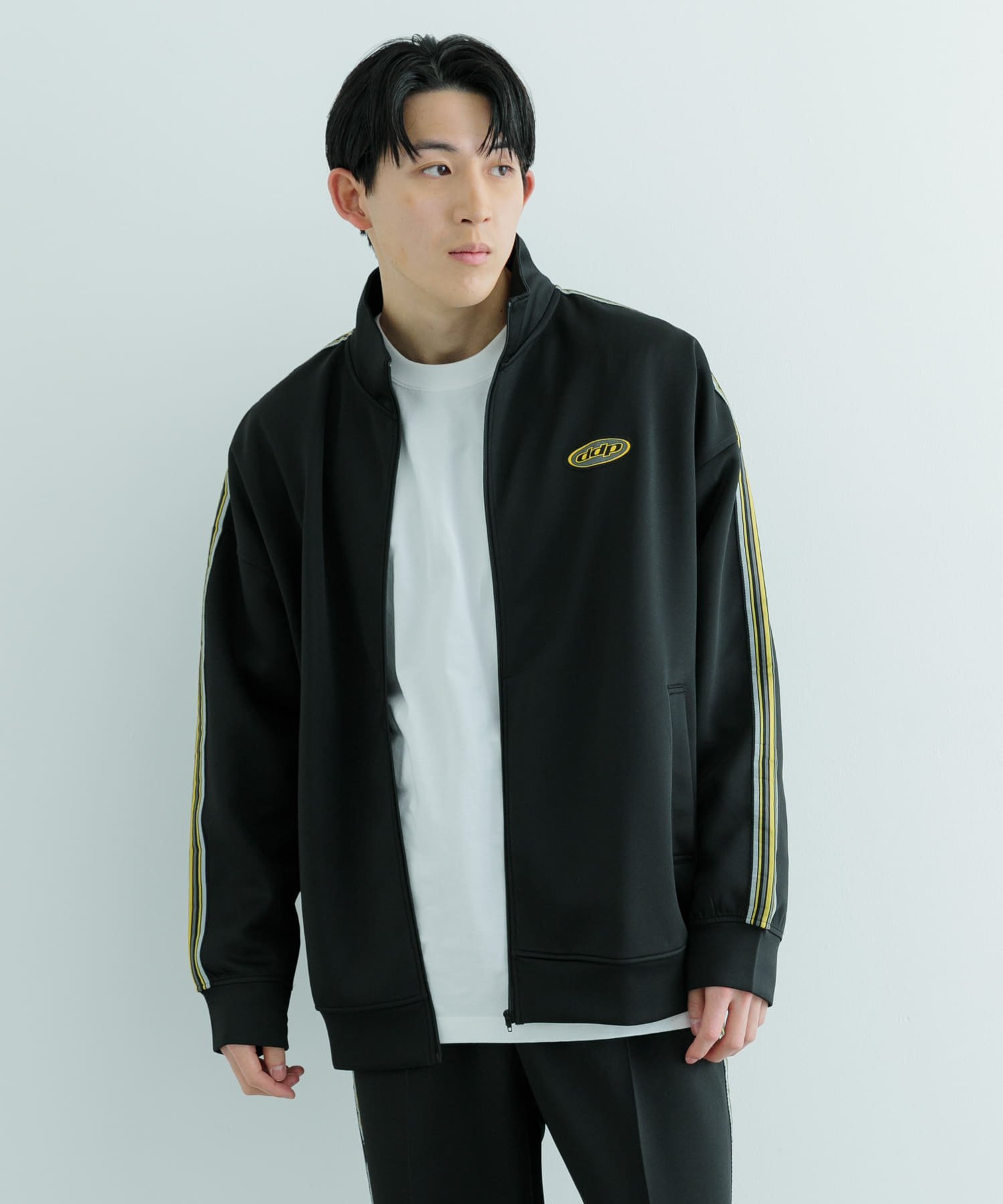 【SALE／10%OFF】URBAN RESEARCH ITEMS ddp Line Track Jacket アーバンリサーチアイテムズ ジャケット・アウター その他のジャケット・アウター ブラック ネイビー ホワイト【送料無料】