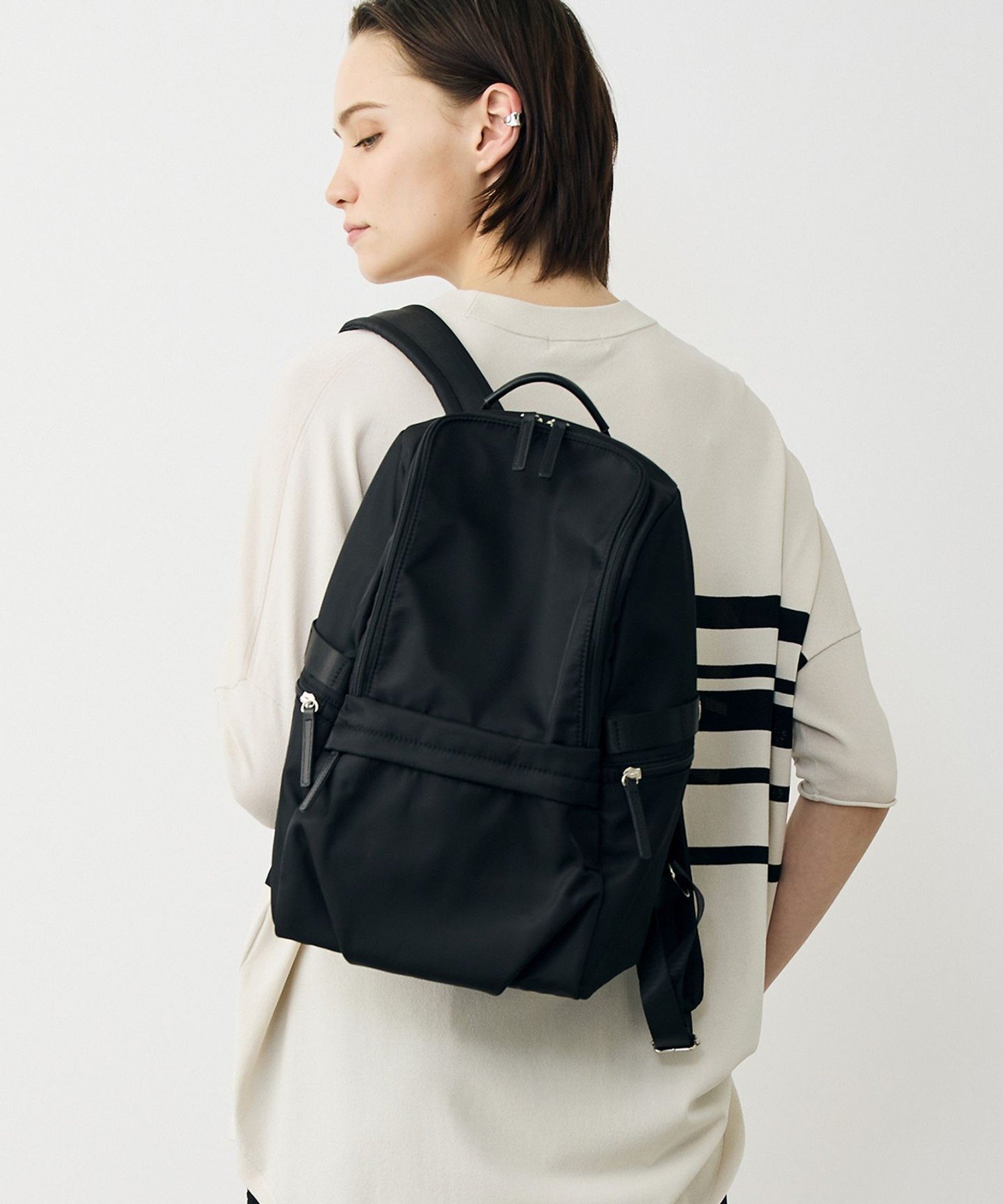 ICB 【新仕様・A4サイズ収納可・容量約14L】8ポケットナイロンリュック アイシービー バッグ リュック・バックパック ブラック ネイビー【送料無料】