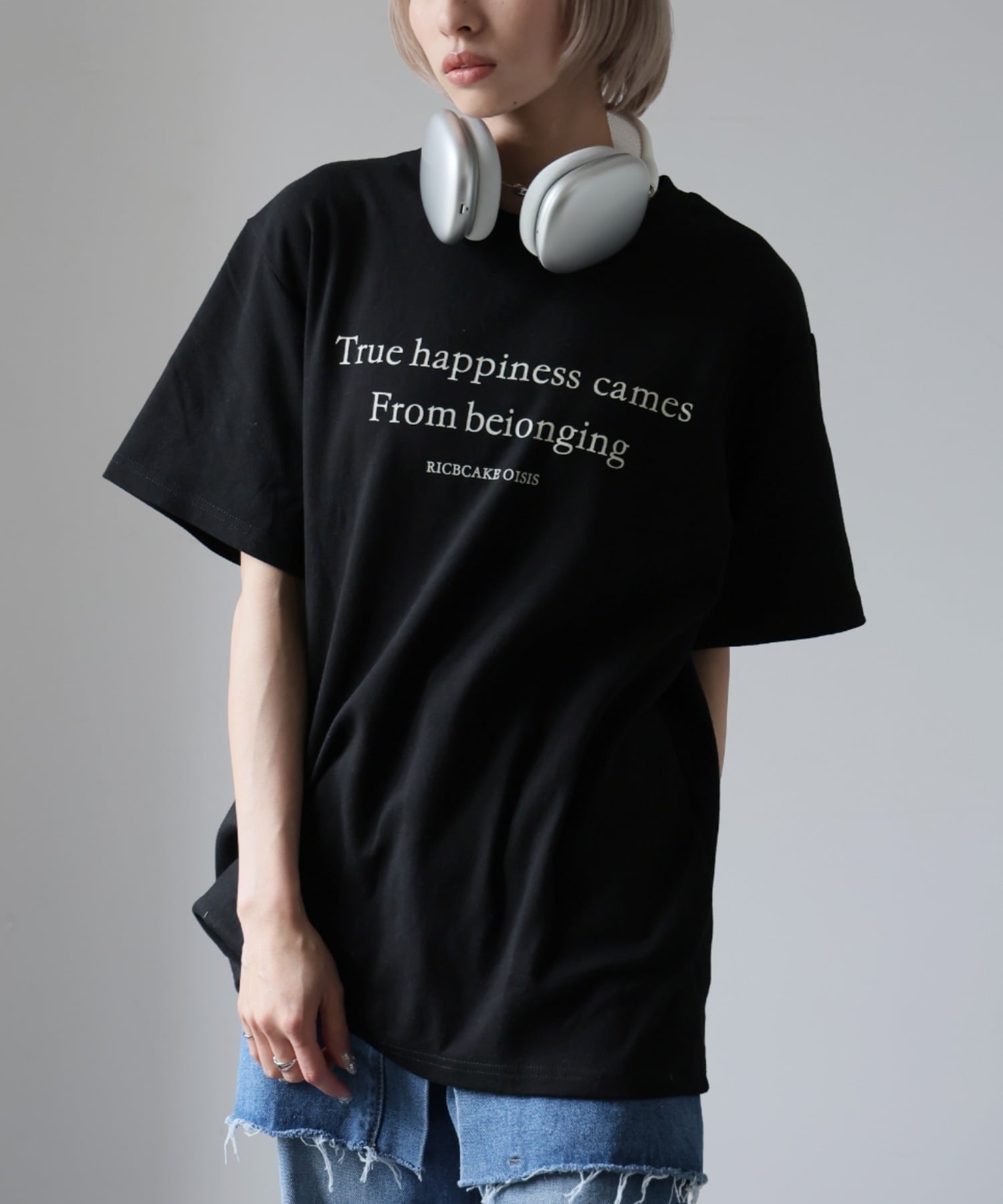 girlydoll/フロントロゴクルーネックTシャツ ドゥーラ ドゥーラ トップス カットソー・Tシャツ ホワイト ブラック グレー