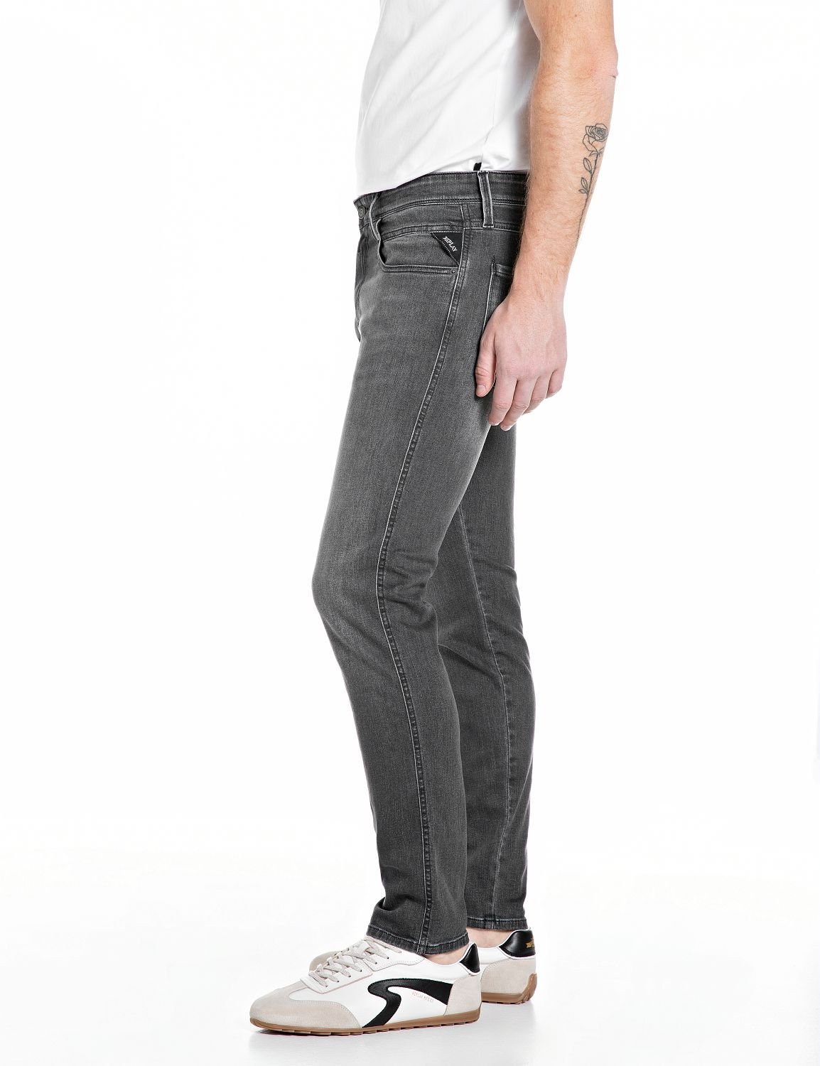 【SALE／10%OFF】REPLAY スリムフィットANBASS ブラックパワーストレッチデニム リプレイ パンツ ジーンズ・デニムパンツ【送料無料】