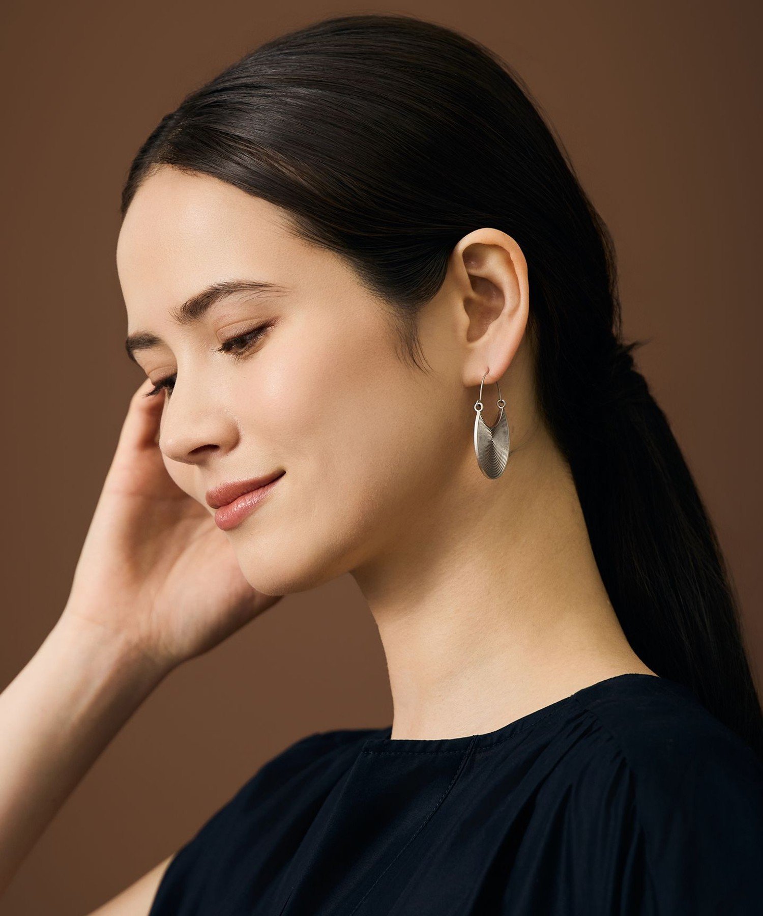 自由区 【SHIHOさん着用・大ぶり】スワール ピアス ジユウク アクセサリー・腕時計 ネックレス シルバー ゴールド【送料無料】