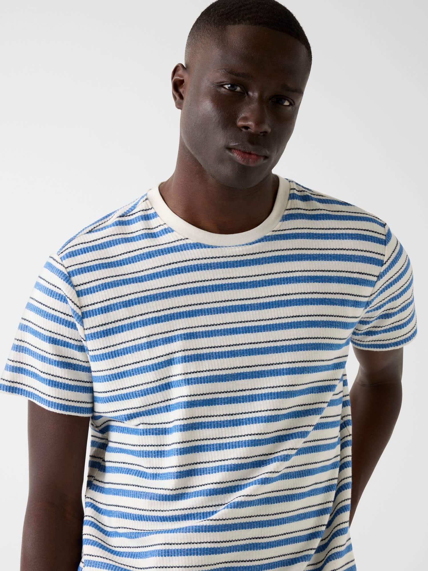 GUESS/(M)MARINA Stripe Knit Crew ゲス トップス カットソー・Tシャツ ブルー