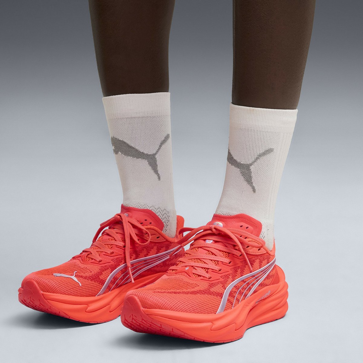 PUMA ウィメンズ ディヴィエイト ニトロ 4 ランニングシューズ Deviate NITRO 4 Wns プーマ シューズ・靴 スニーカー レッド【送料無料】