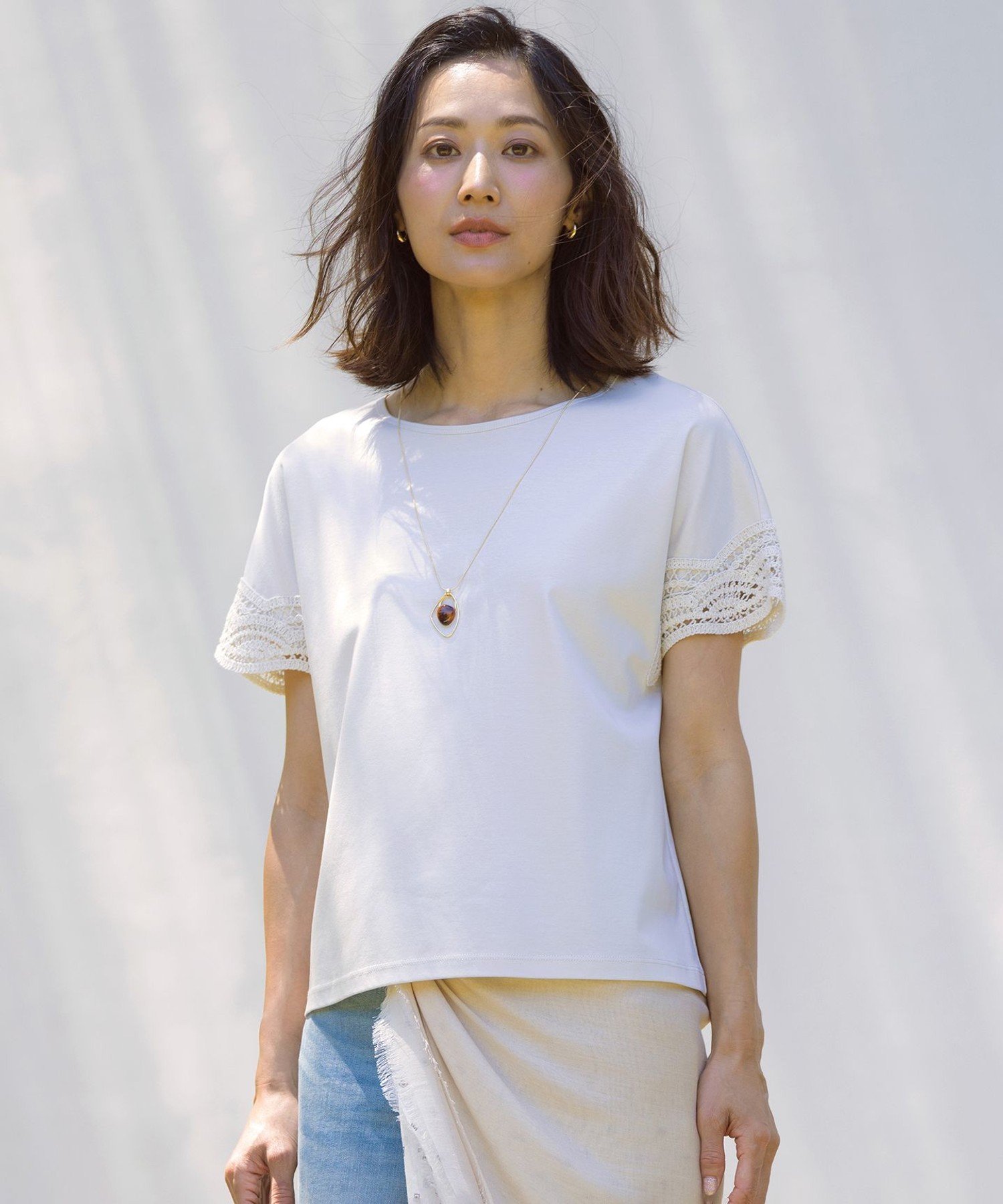 J.PRESS 【一枚で着映え・シーンレスに活躍】コットンスムース レースデザイン カットソー ジェイプレス トップス カットソー・Tシャツ ブラウン グレー ホワイト ブルー ネイビー