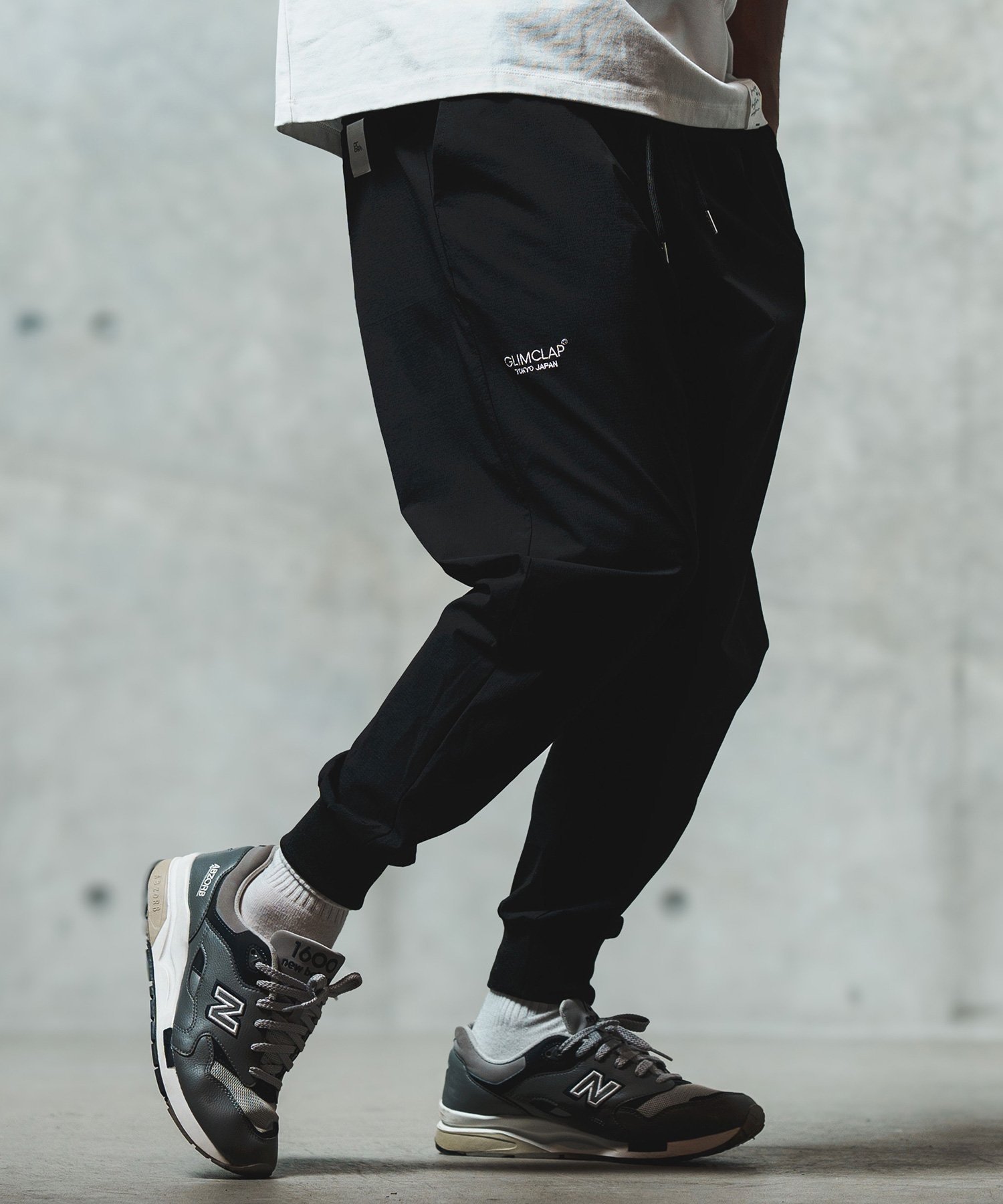 GLIMCLAP mp13549- Mini-ripstop nylon fabric jogger pants ジョガーパンツ カンビオ パンツ その他のパンツ ベージュ ブラック【送料無料】