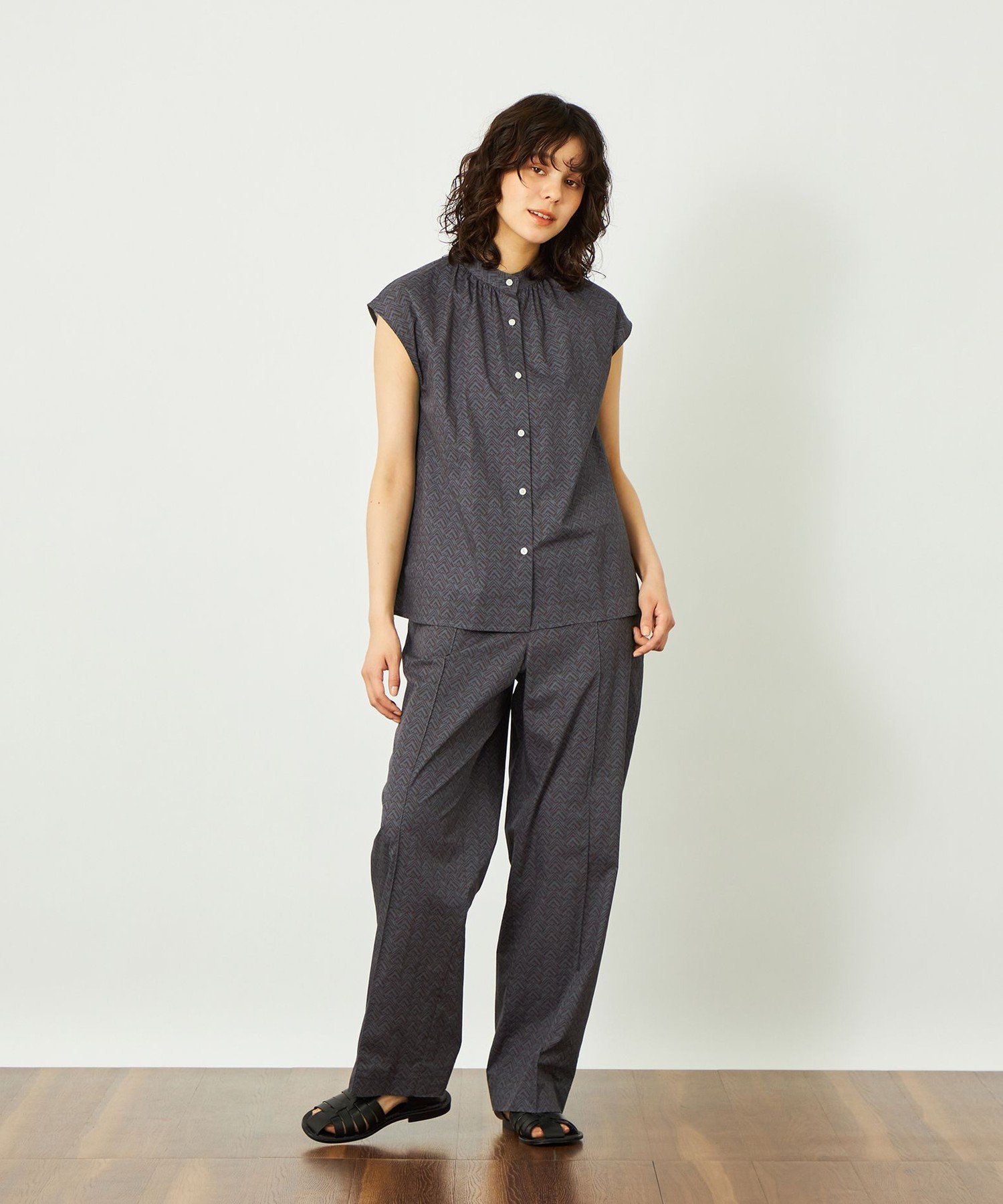 GREY LABEL ジオメトリックスタンドカラーブラウス マッキントッシュ フィロソフィー トップス シャツ・ブラウス ブラウン
