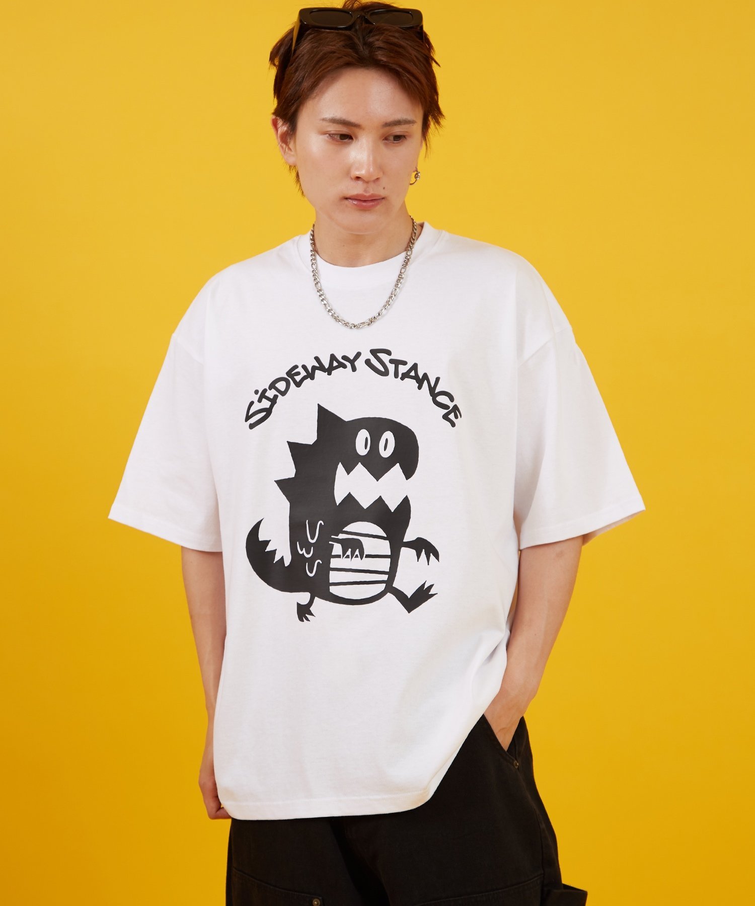 【SALE／50%OFF】SIDEWAY STANCE SIDEWAY STANCE サイドウェイスタンス ダイナソー 半袖Tシャツ インプローブス トップス カットソー・Tシャツ ホワイト ブラック