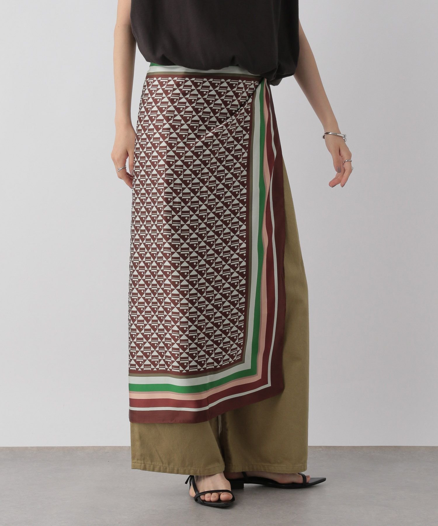 LOWRYS FARM LFオリジナルスカーフ90*90 ローリーズファーム ファッション雑貨 スカーフ・バンダナ ピンクのサムネイル